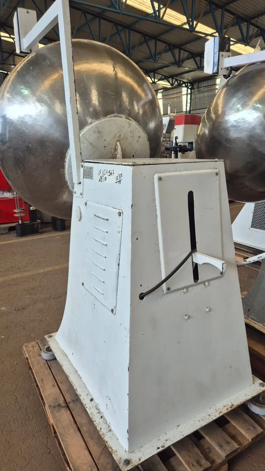 drageadeira-marca-incapi-capacidade-aproximada-250lts