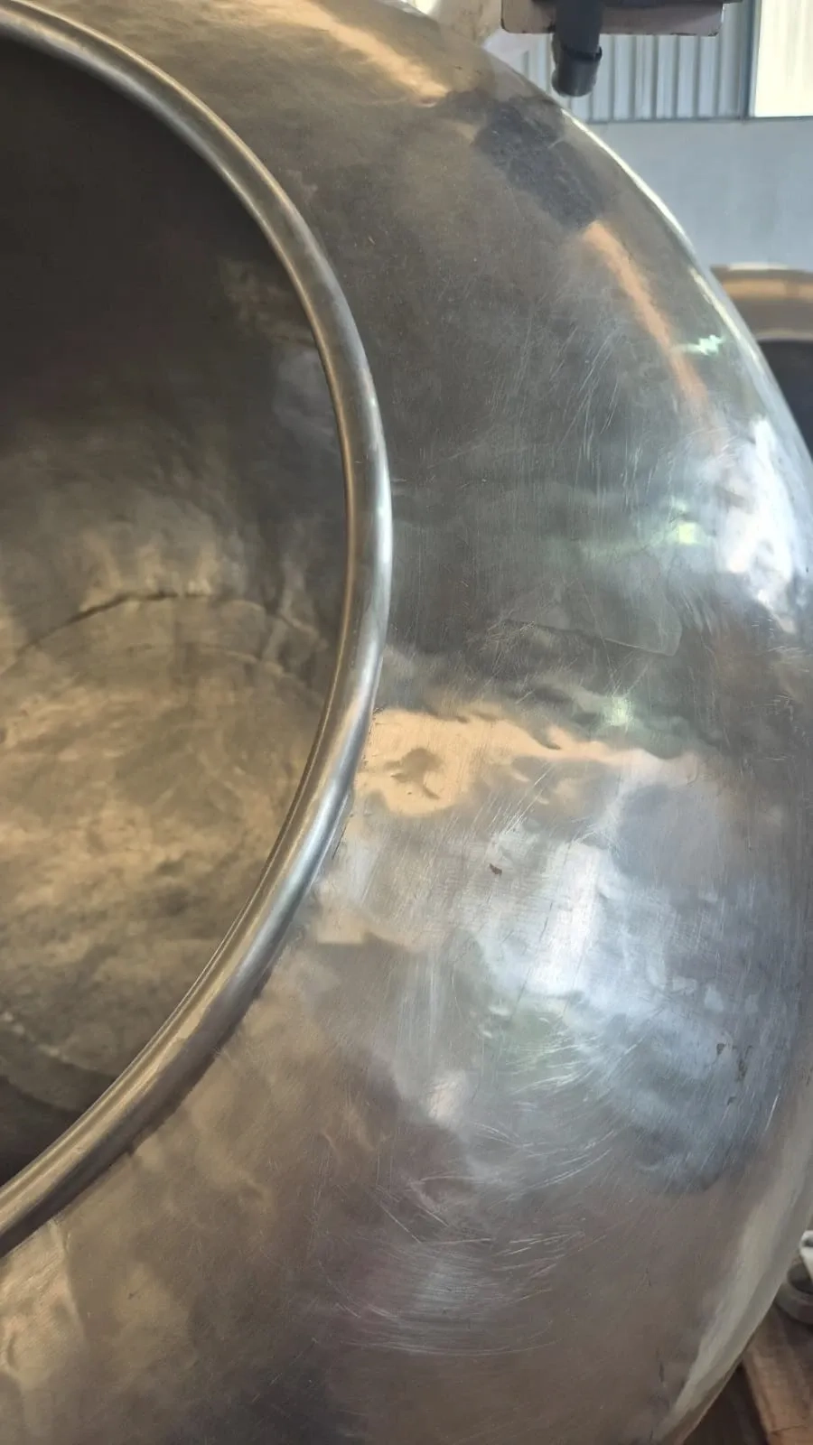 drageadeira-marca-incapi-capacidade-aproximada-250-litros