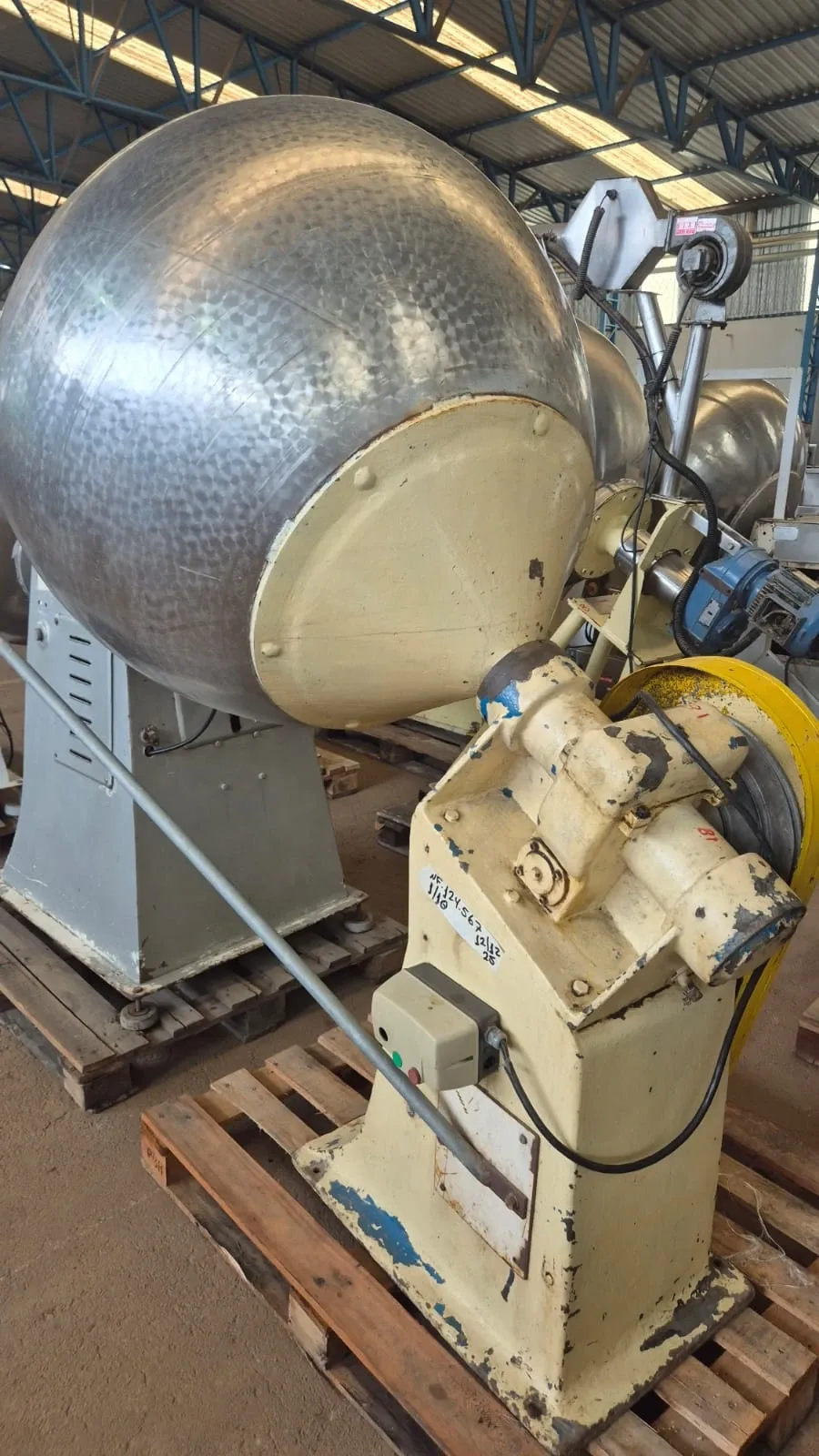 drageadeira-formato-tipo-pera-350-litros