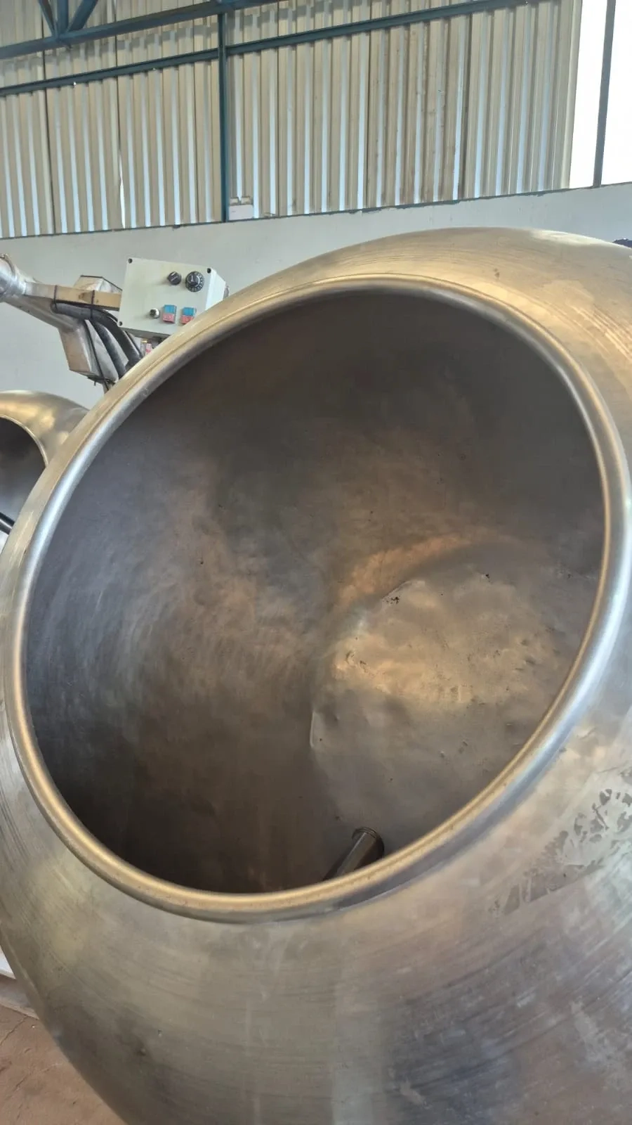 drageadeira-formato-tipo-pera-350-litros