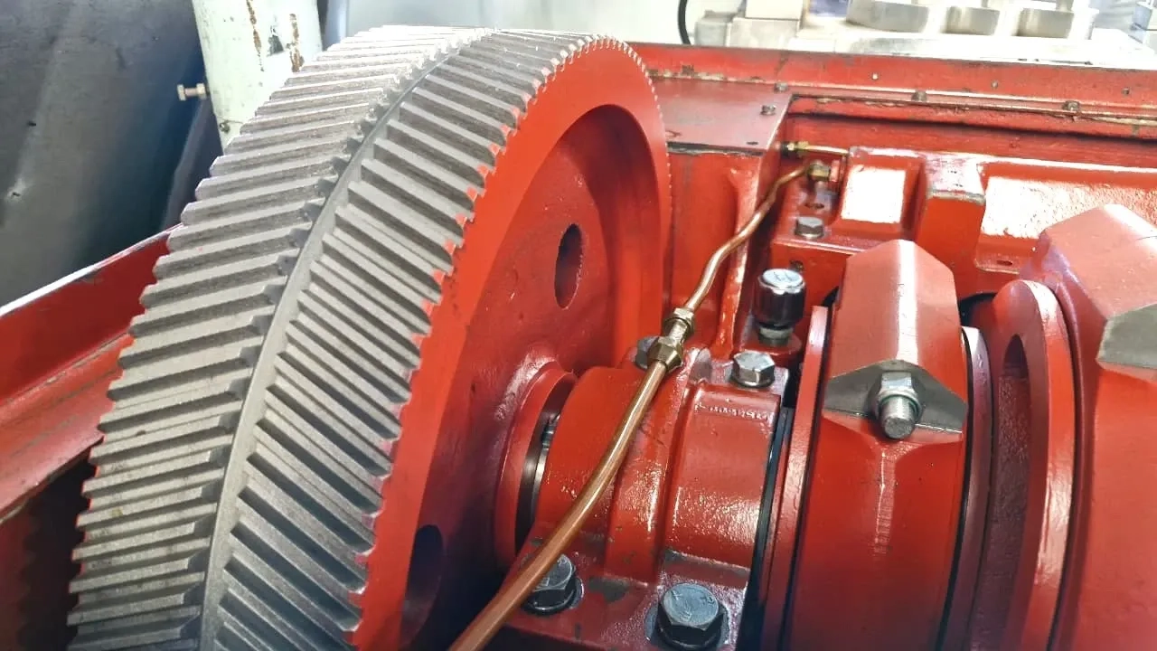 homogeneizador-alta-pressao-capacidade-6000-litros-gaulin