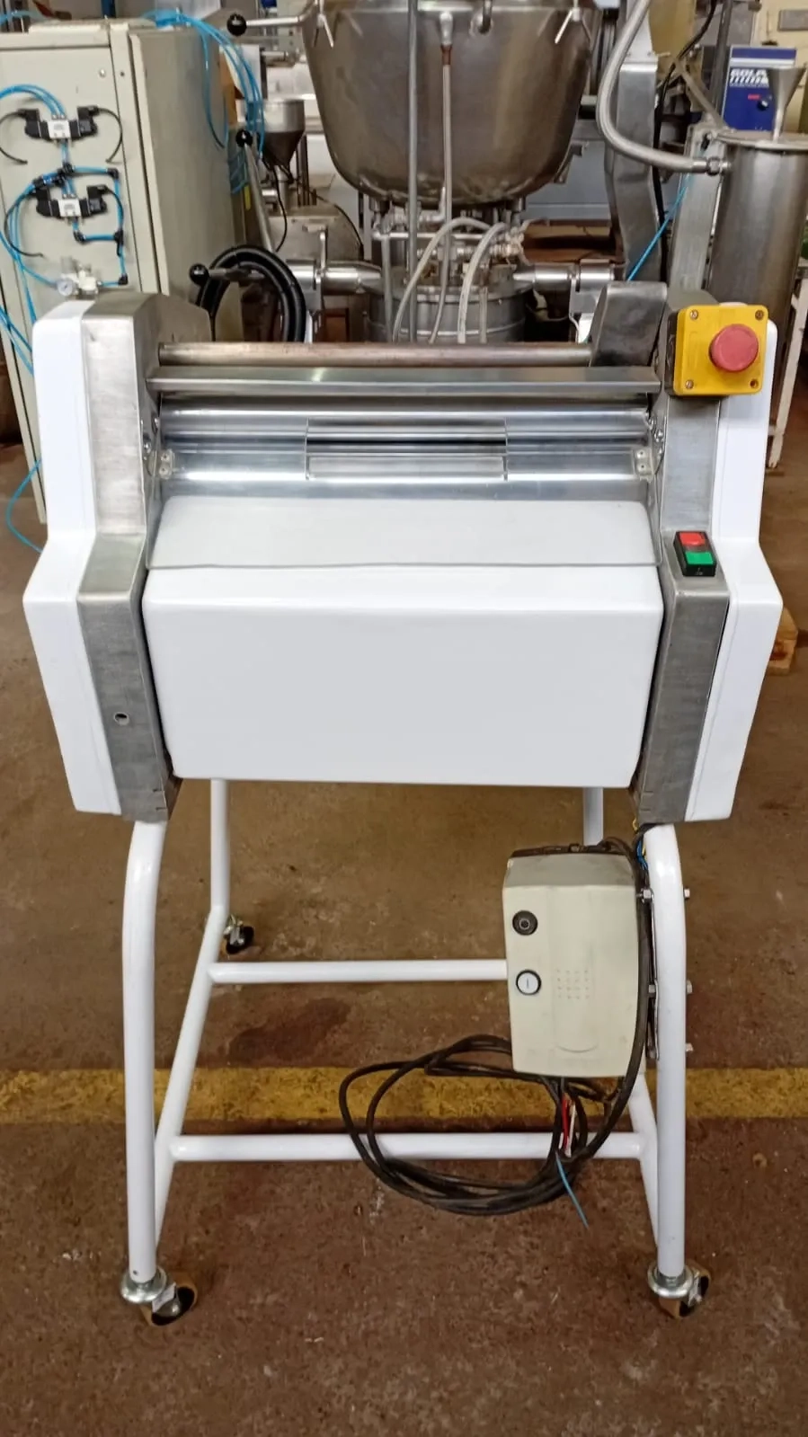 modeladora-de-paes-marca-mac-forno