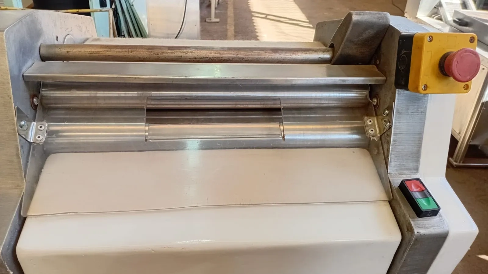 modeladora-de-paes-marca-mac-forno