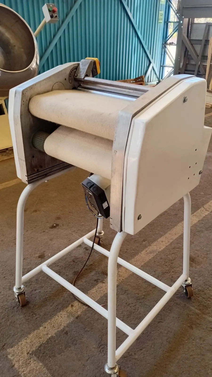 modeladora-de-paes-marca-mac-forno