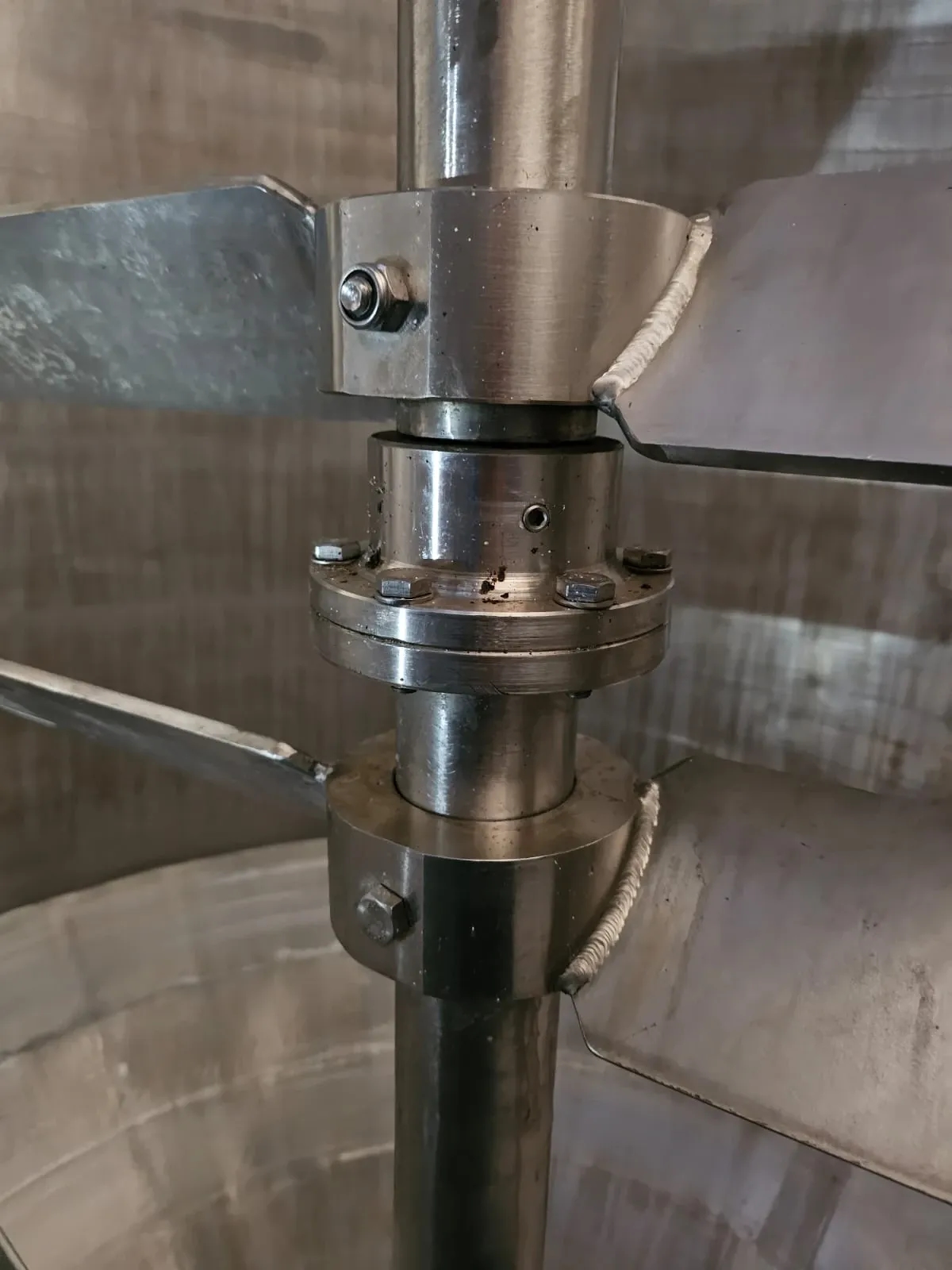 tanque-encamisado-reator-em-aco-inox-4000-litros