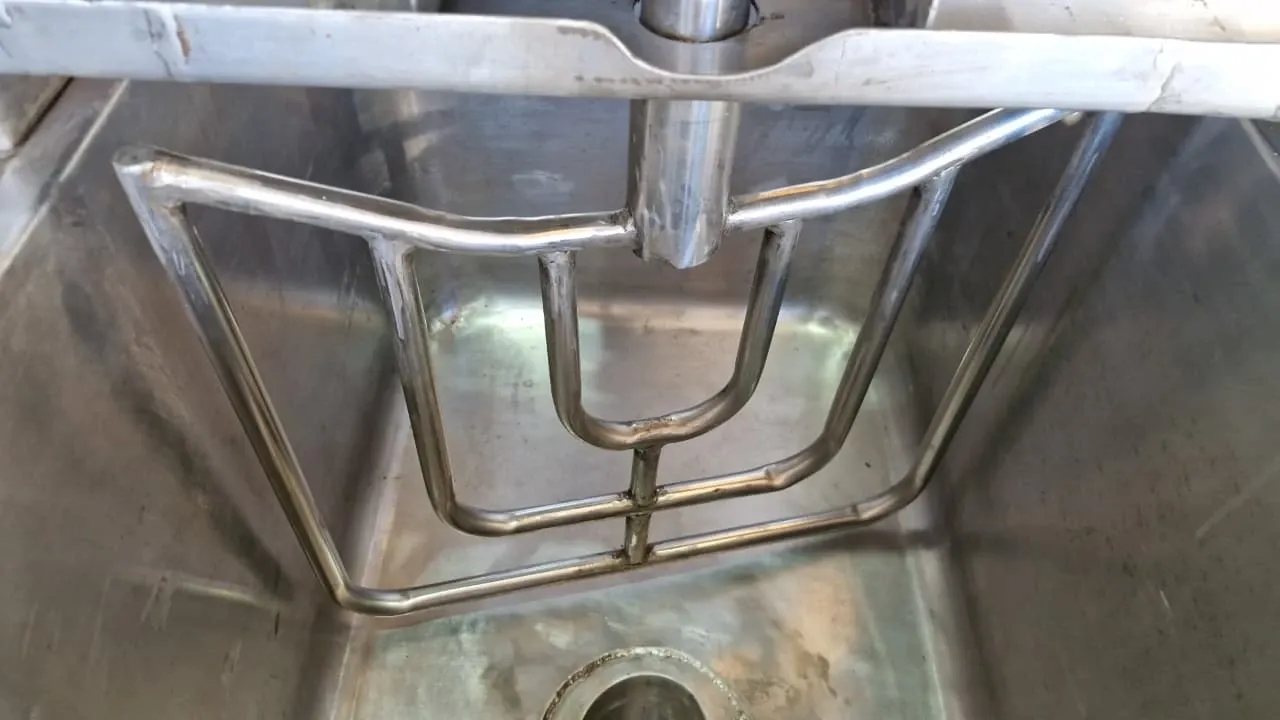 tacho-misturador-em-aco-inox-capacidade-130-litros-com-sistema-de-refrigeracao