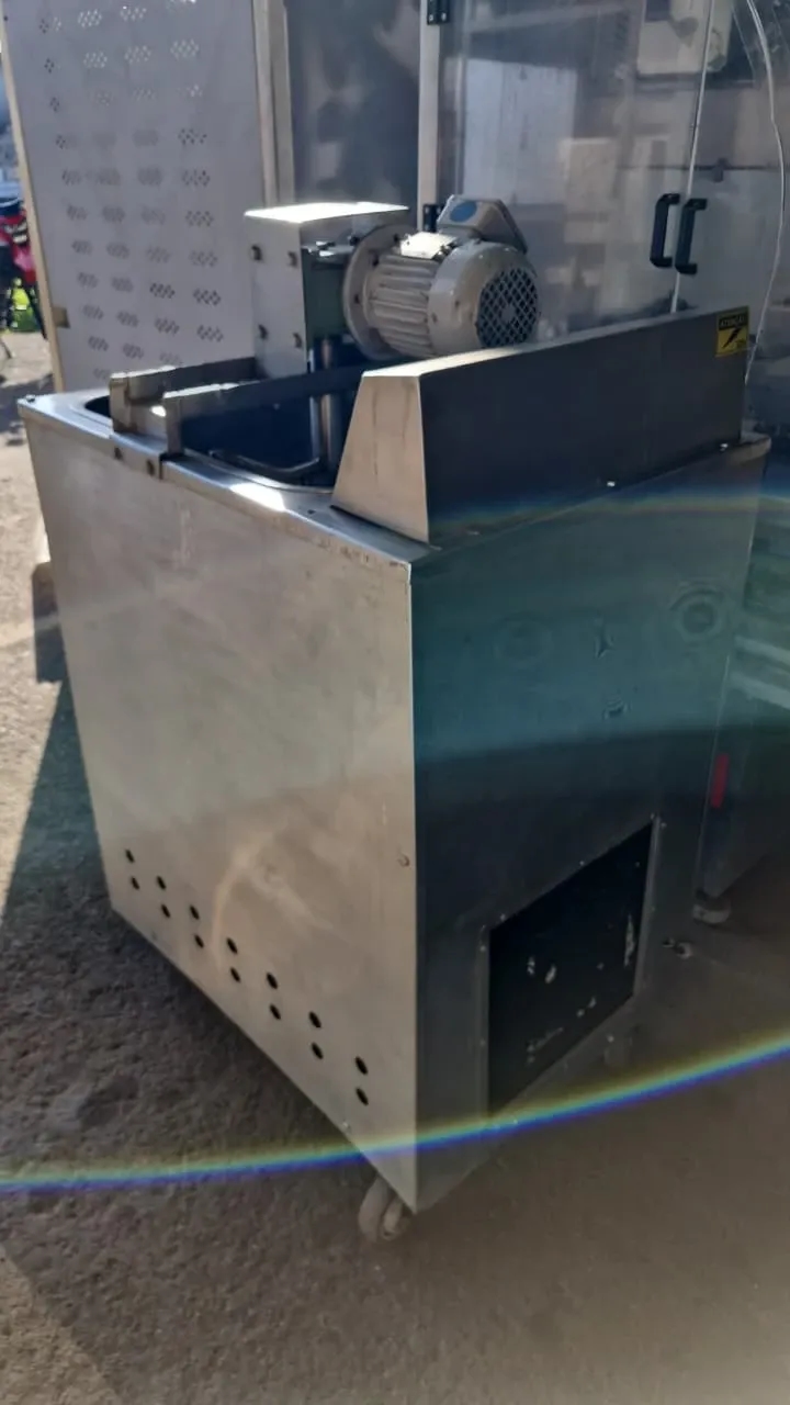 tacho-misturador-em-aco-inox-capacidade-130-litros-com-sistema-de-refrigeracao