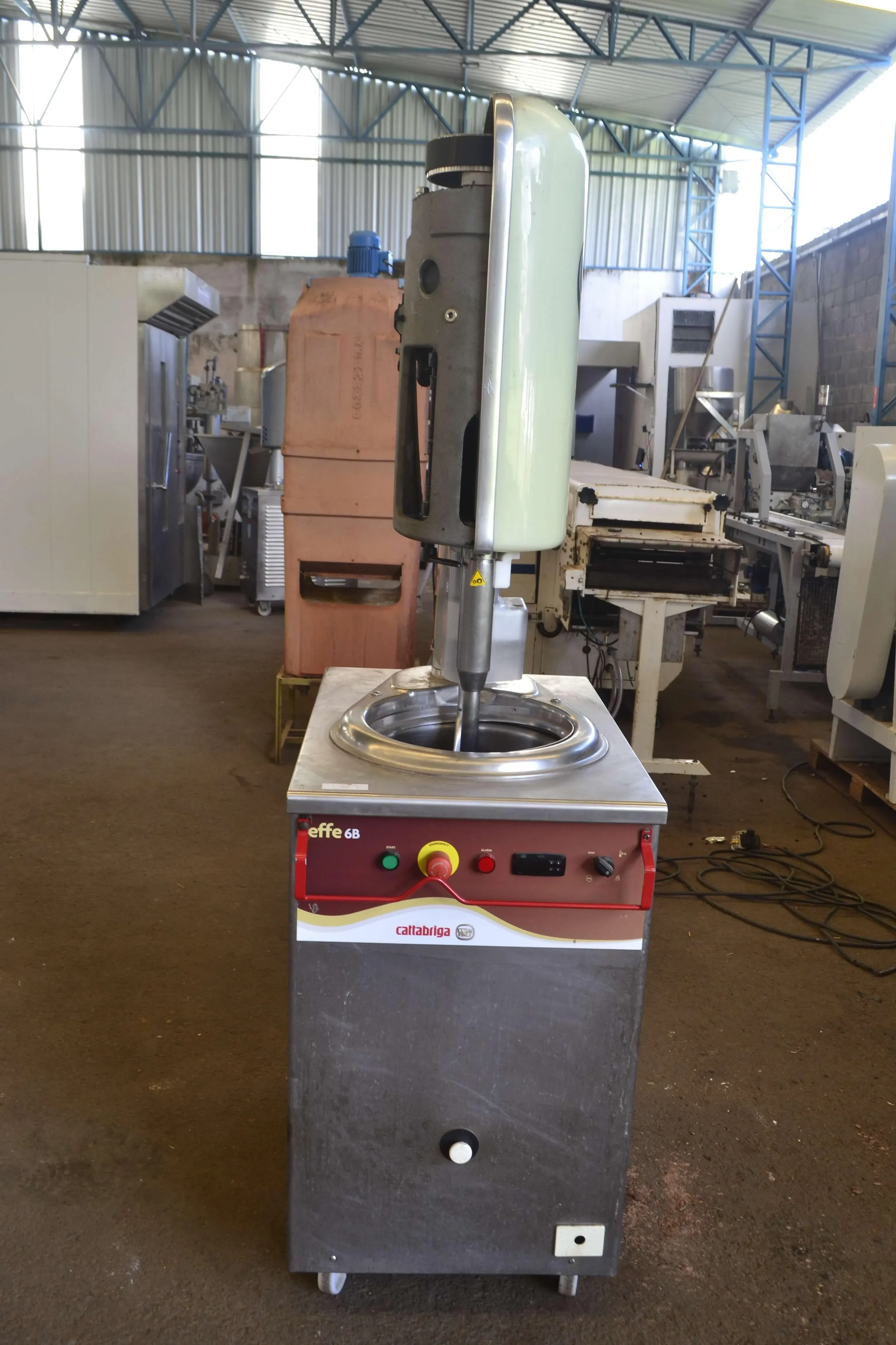 produtora-de-sorvete-vertical-marca-cattabriga