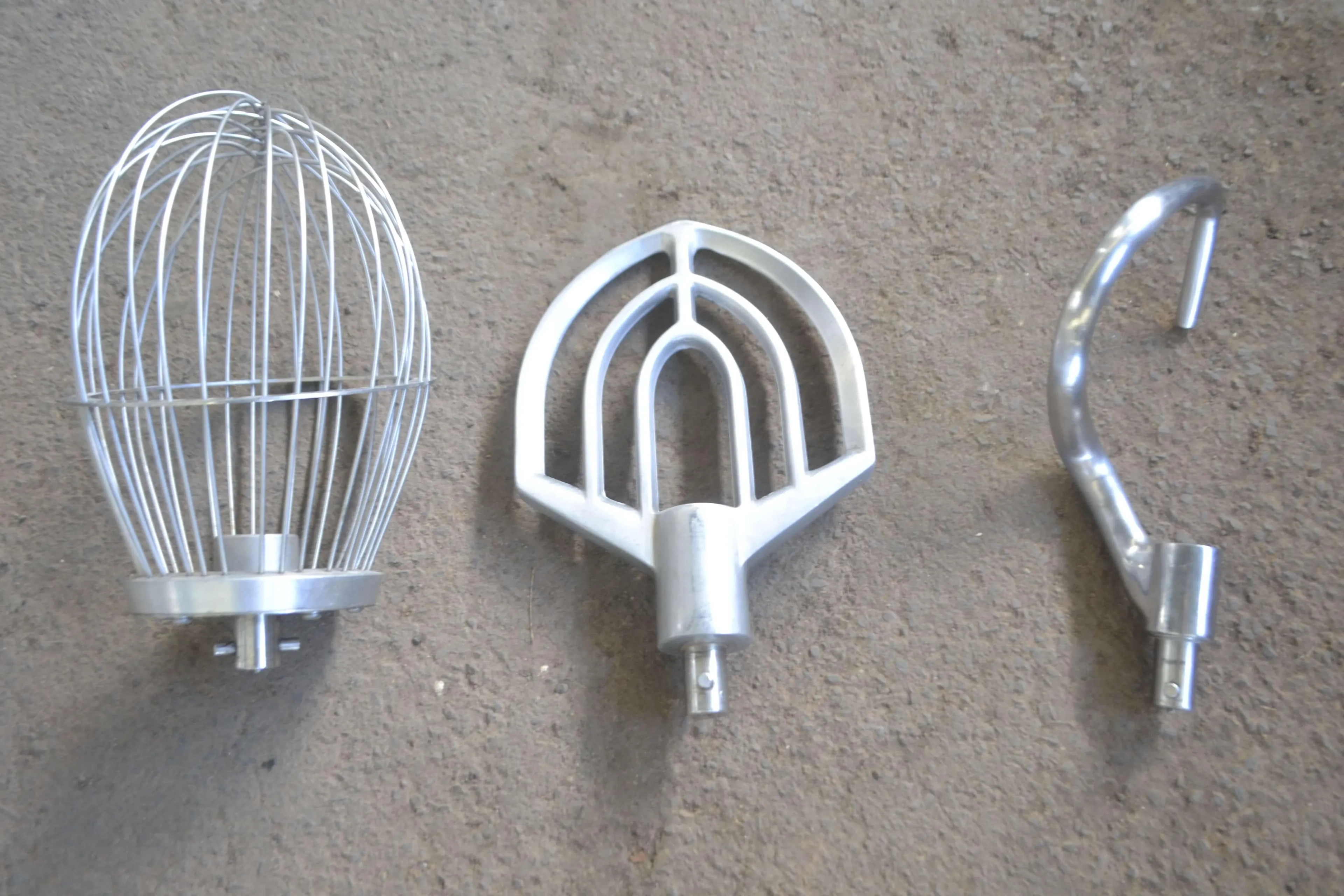 batedeira-planetaria-18-litros-marca-pratica-klimaquip