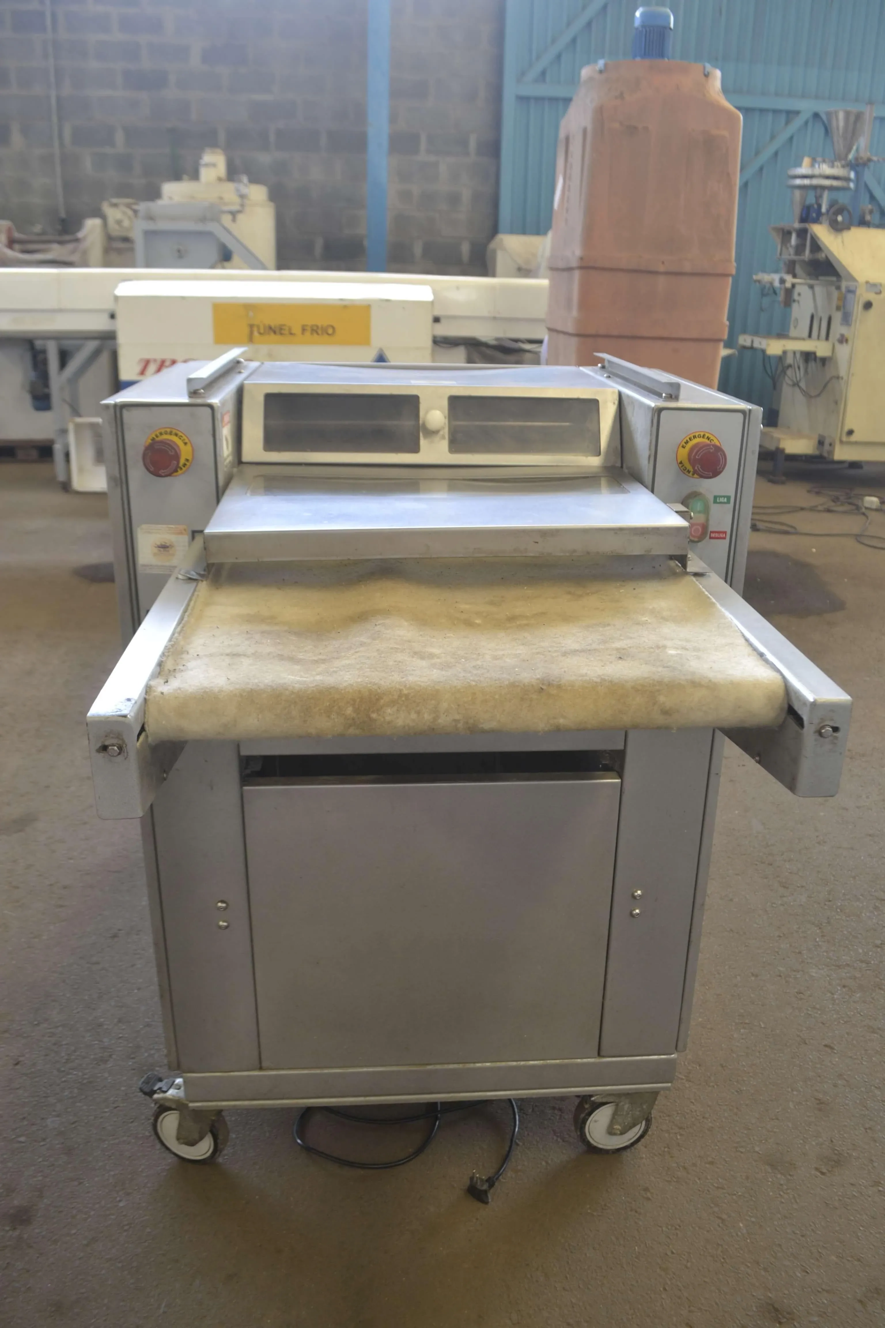 modeladora-alongadora-6-mil-unidades-hora-marca-pratica-klimaquip