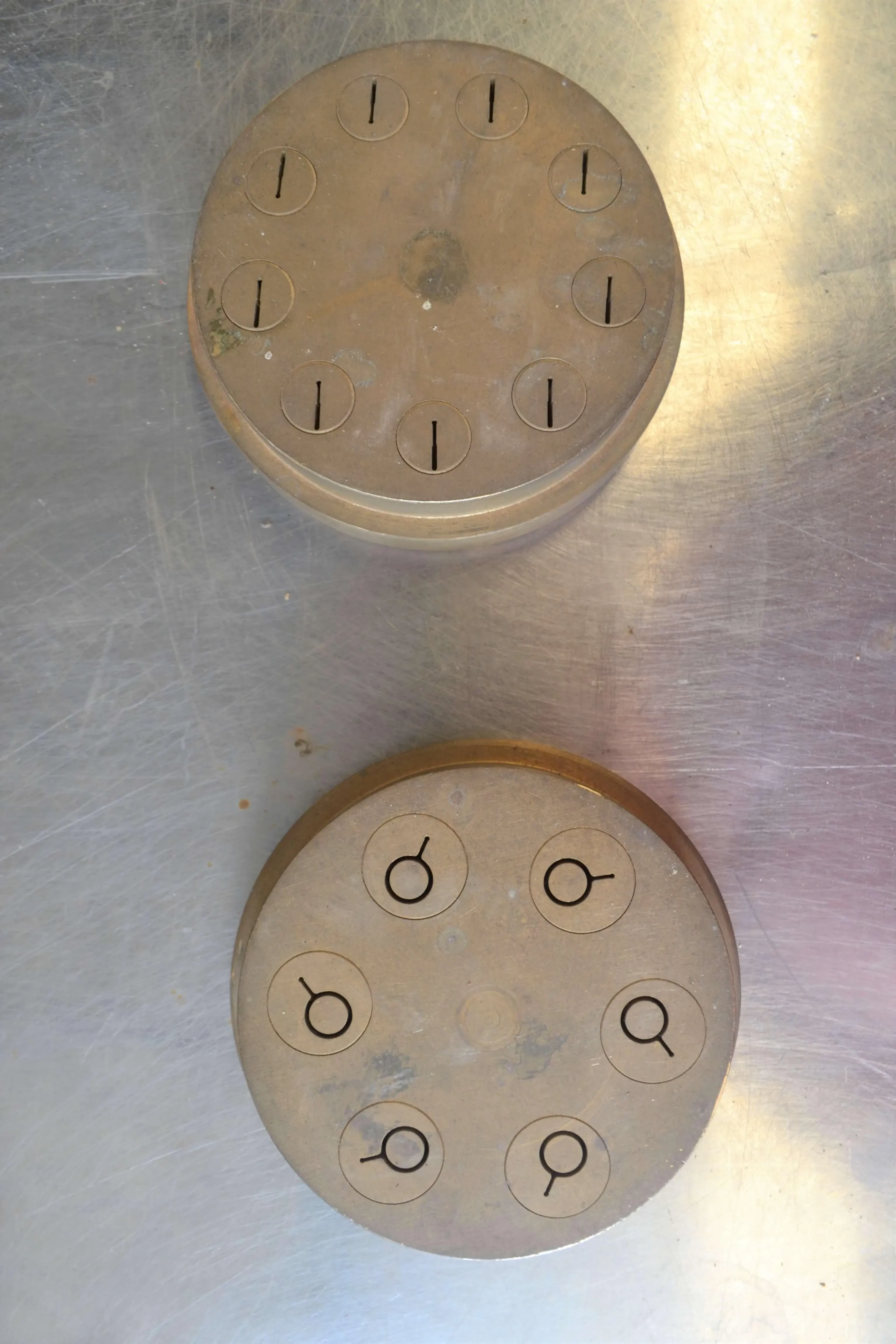 masseira-esfolhadeira-e-extrusora-capacidade-25-kg-hora-marca-pama-roma