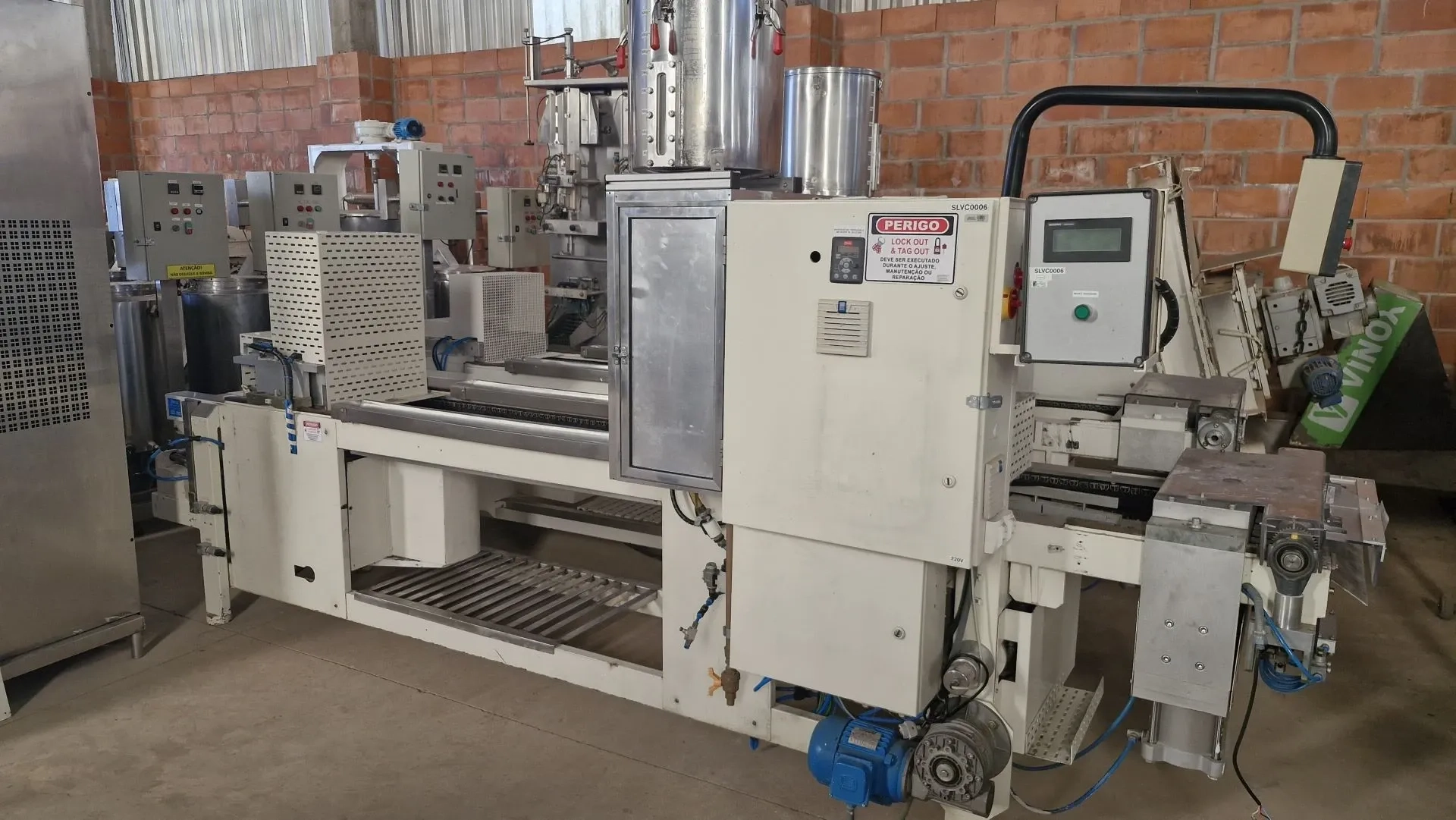 termoformadora-embaladora-blister-selovac-mod-220-plus