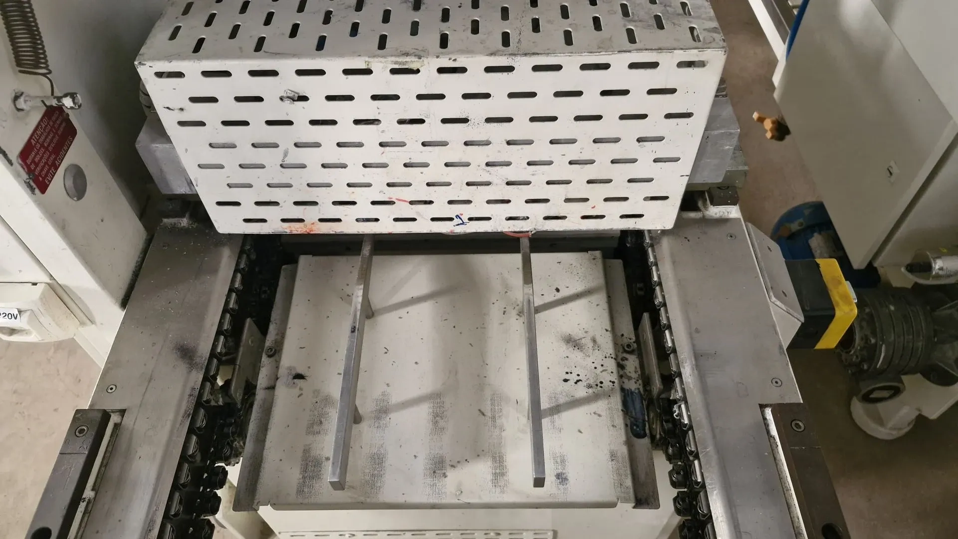 termoformadora-embaladora-blister-selovac-mod-220-plus