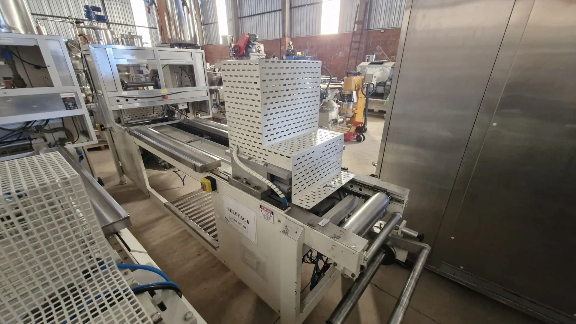 termoformadora-embaladora-blister-selovac-mod-220-plus