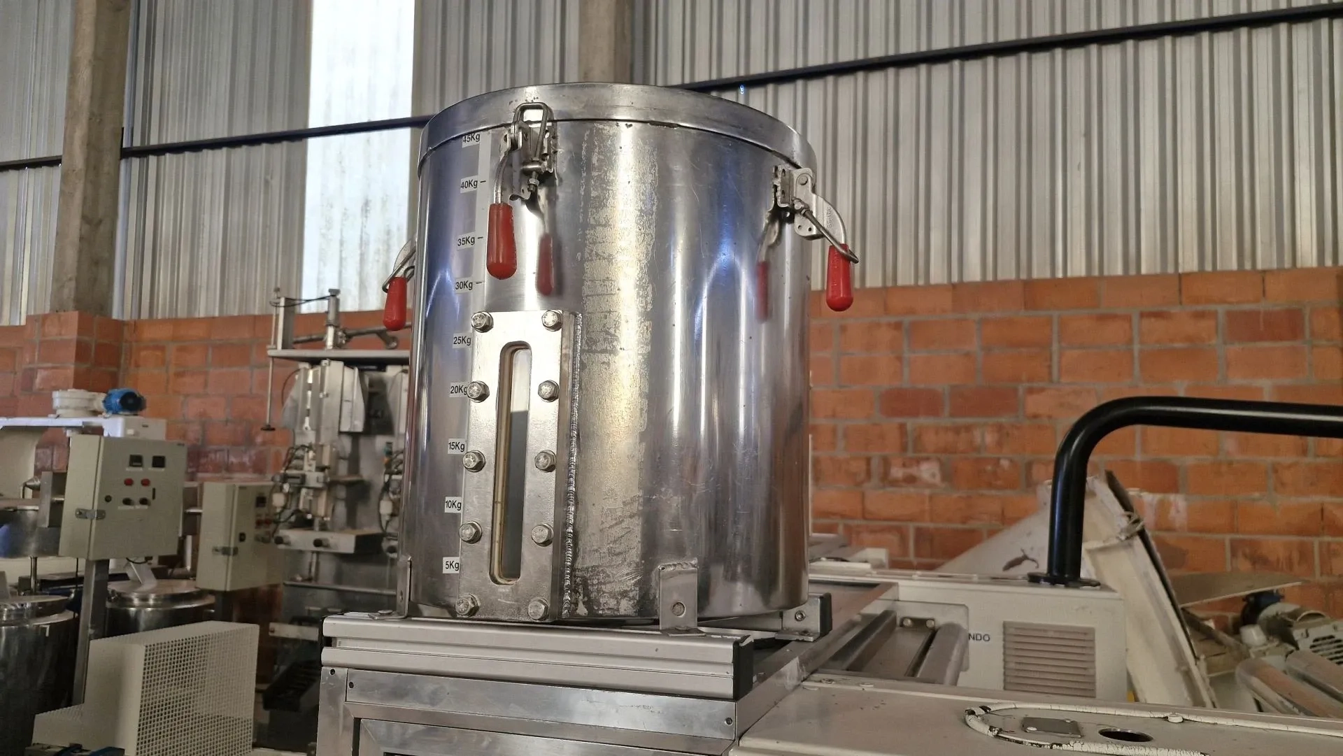 termoformadora-embaladora-blister-selovac-mod-220-plus