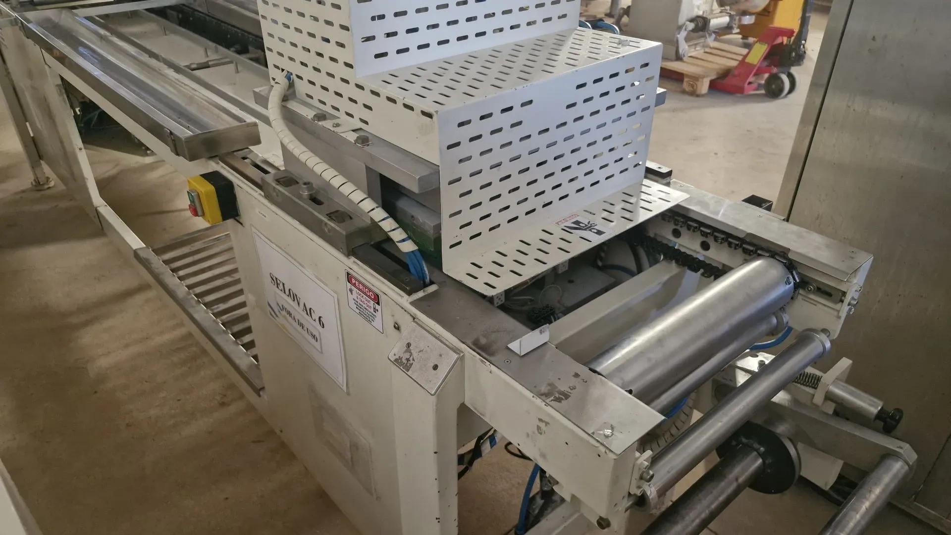 termoformadora-embaladora-blister-selovac-mod-220-plus