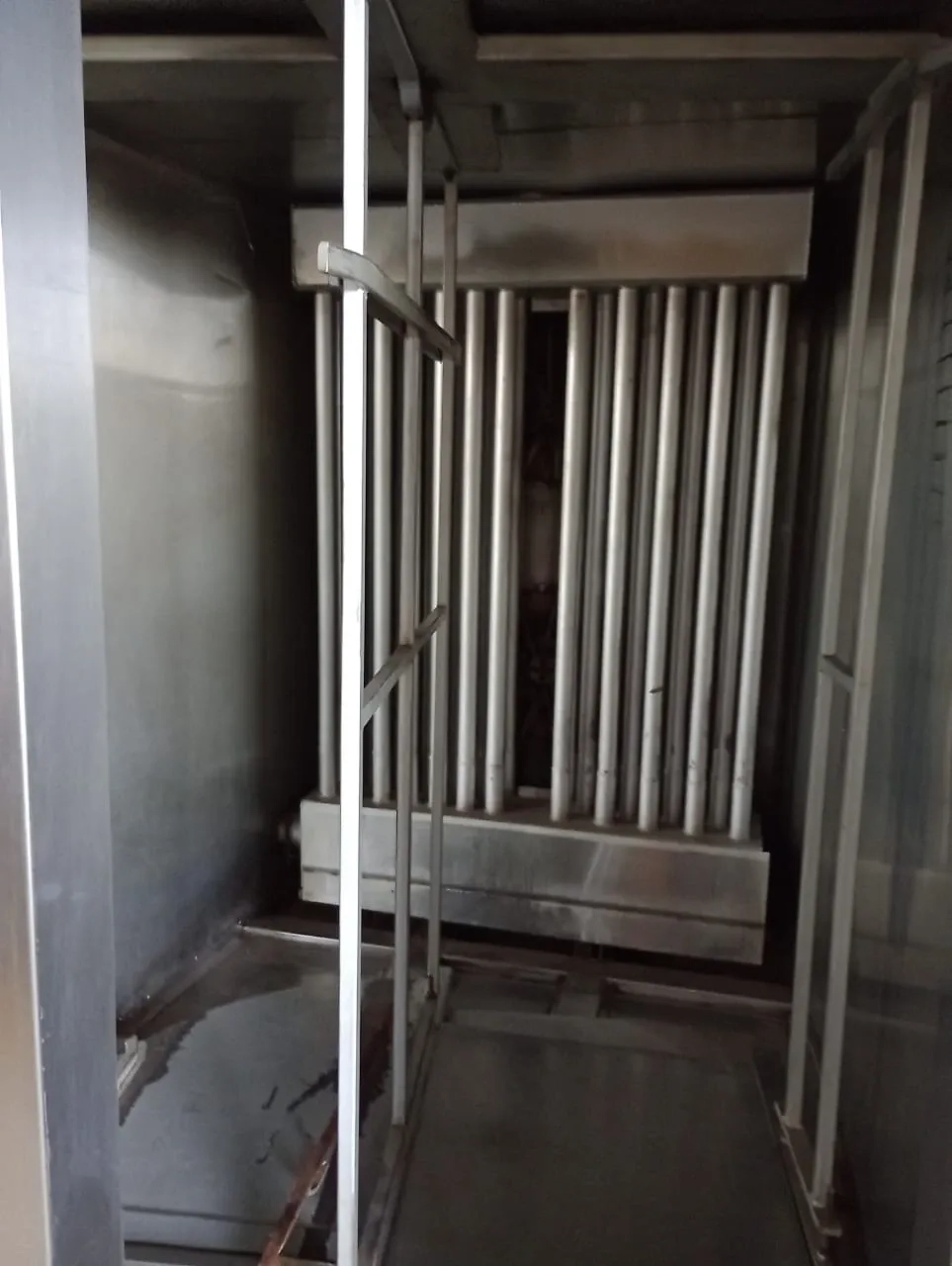 forno-rotativo-a-gas-em-inox-com-carrinho-duplo-marca-supremax