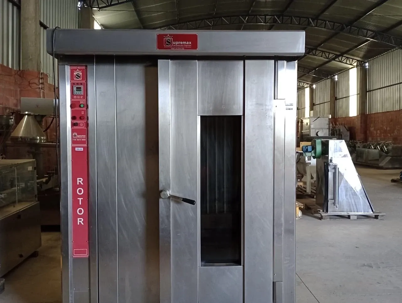 forno-rotativo-a-gas-em-inox-com-carrinho-duplo-marca-supremax