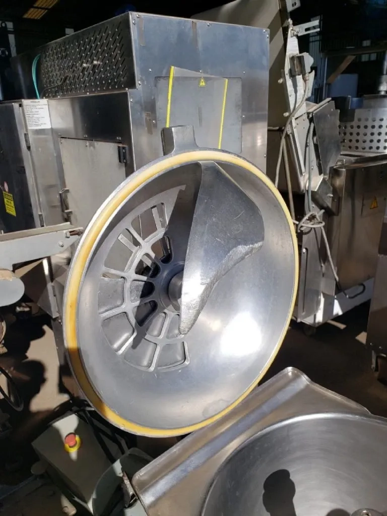 processador-de-alimentos-em-aco-inox-geiger-capacidade-40-litros