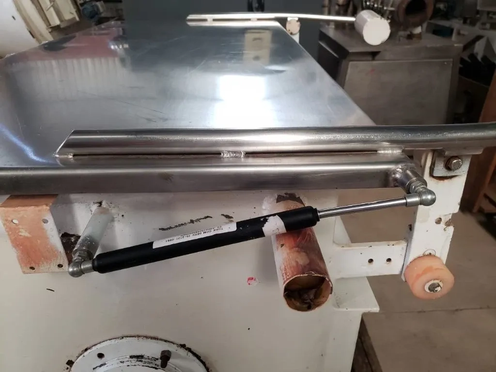 misturad-ribbon-blender-encam-Inox-cap-300-litros