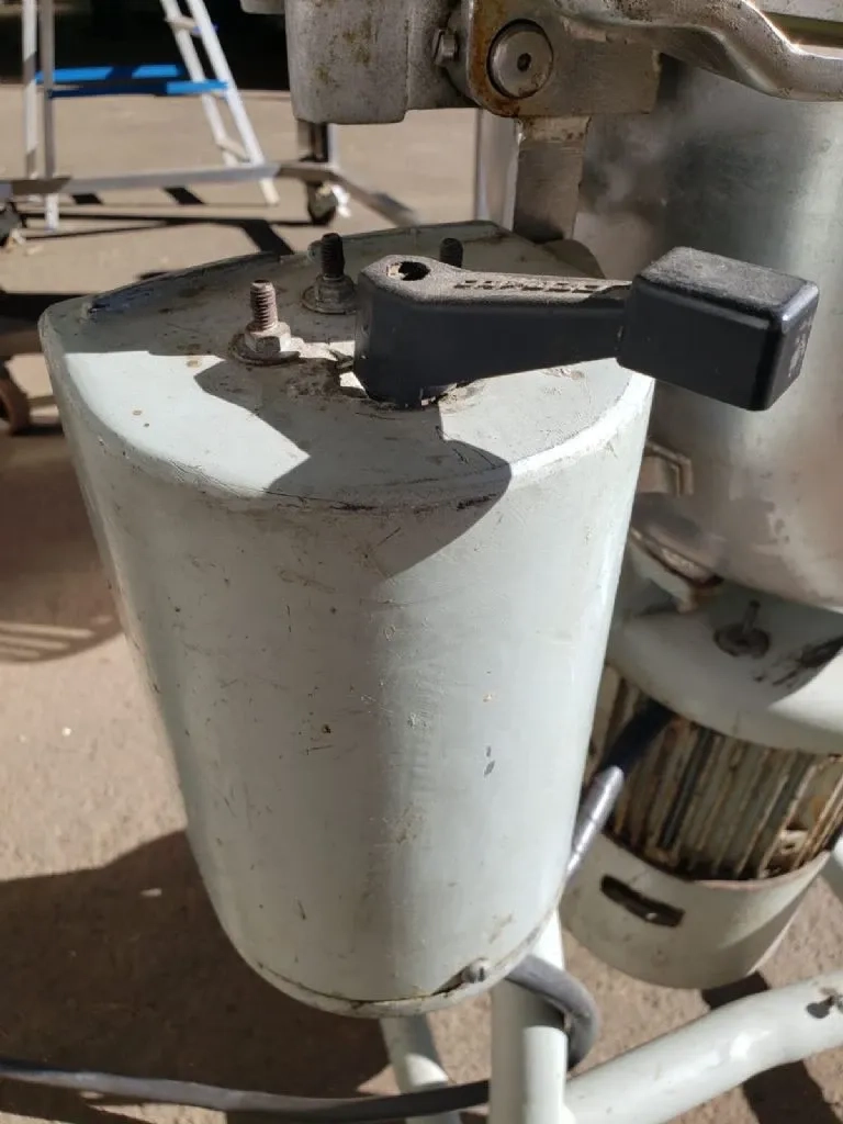 processador-de-alimentos-em-aco-inox-geiger-capacidade-40-litros