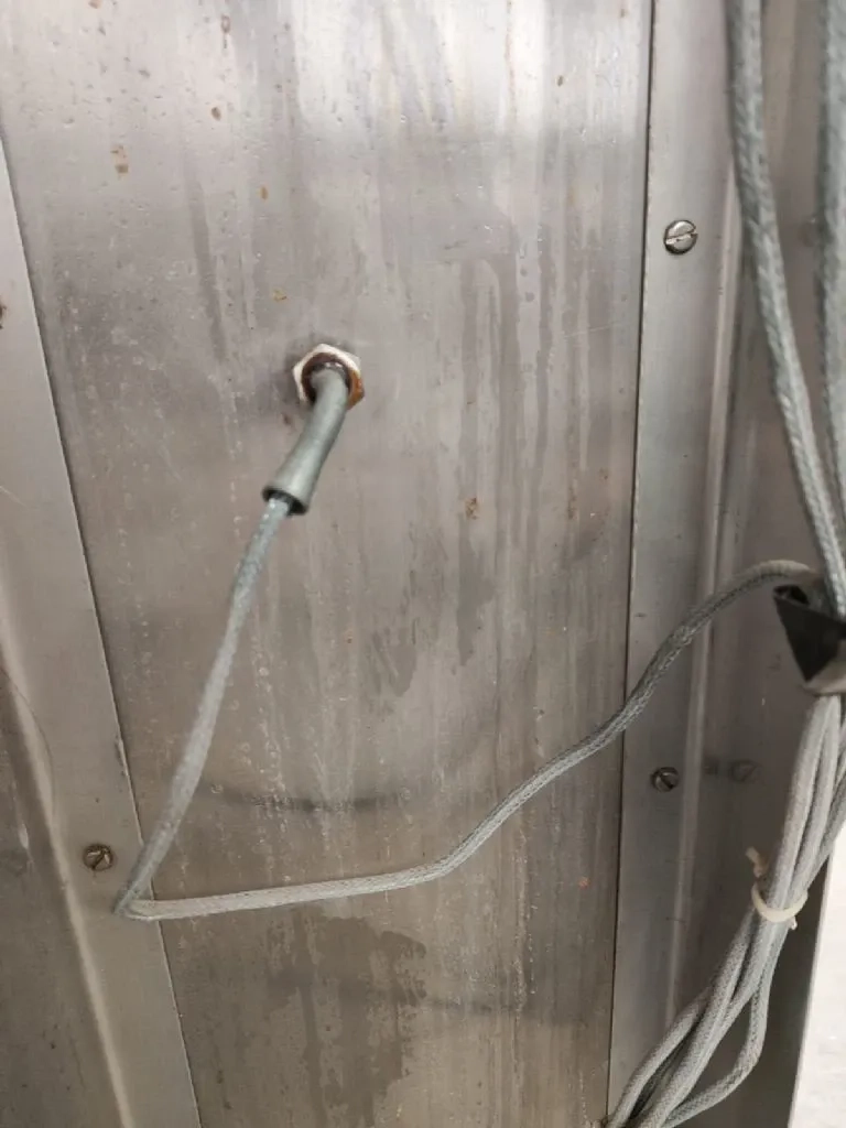 estufa-para-secagem-de-pos-e-granulados-marca-lawes