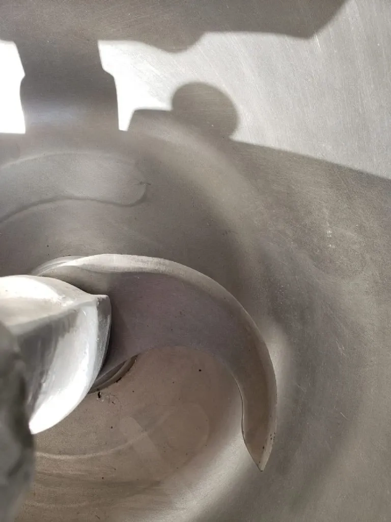 processador-de-alimentos-em-aco-inox-geiger-capacidade-40-litros