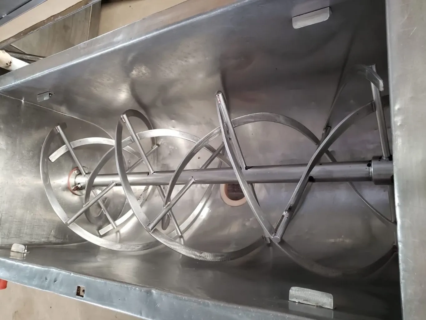 misturad-ribbon-blender-encam-Inox-cap-300-litros