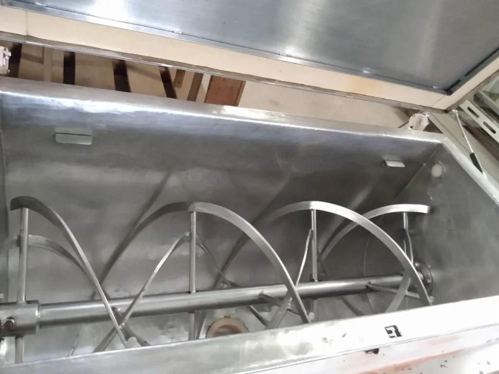 misturad-ribbon-blender-encam-Inox-cap-300-litros