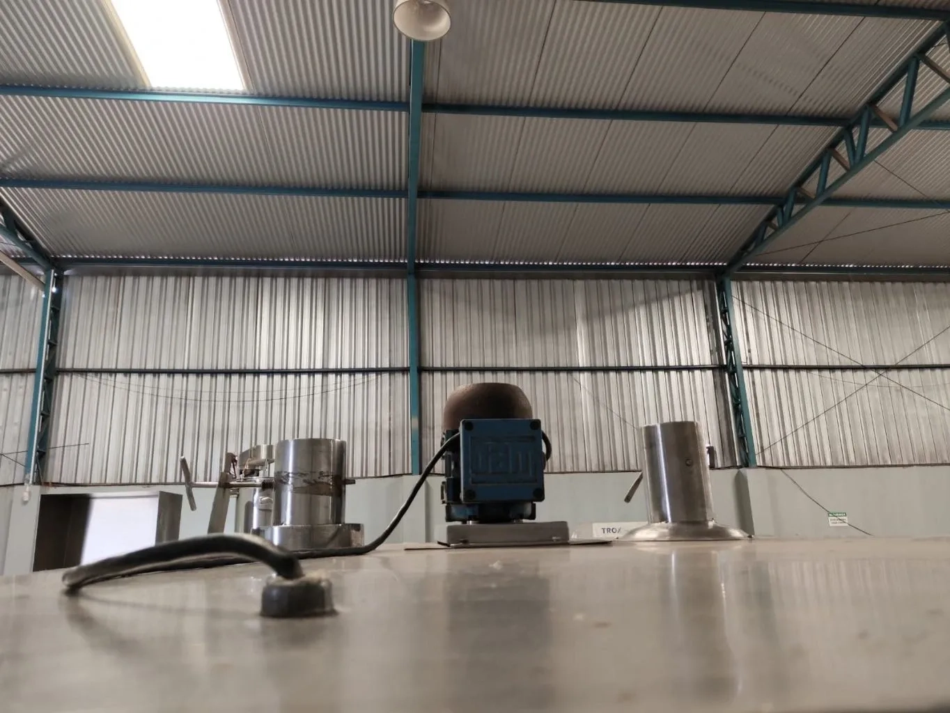 estufa-para-secagem-de-pos-e-granulados-marca-lawes