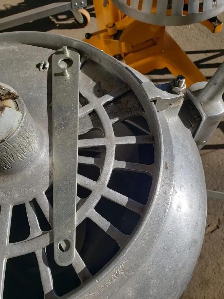 processador-de-alimentos-em-aco-inox-geiger-capacidade-40-litros