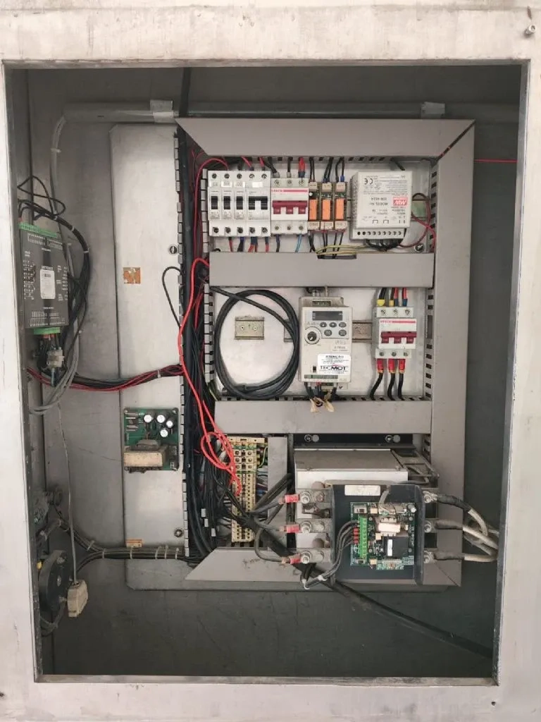 estufa-para-secagem-de-pos-e-granulados-marca-lawes