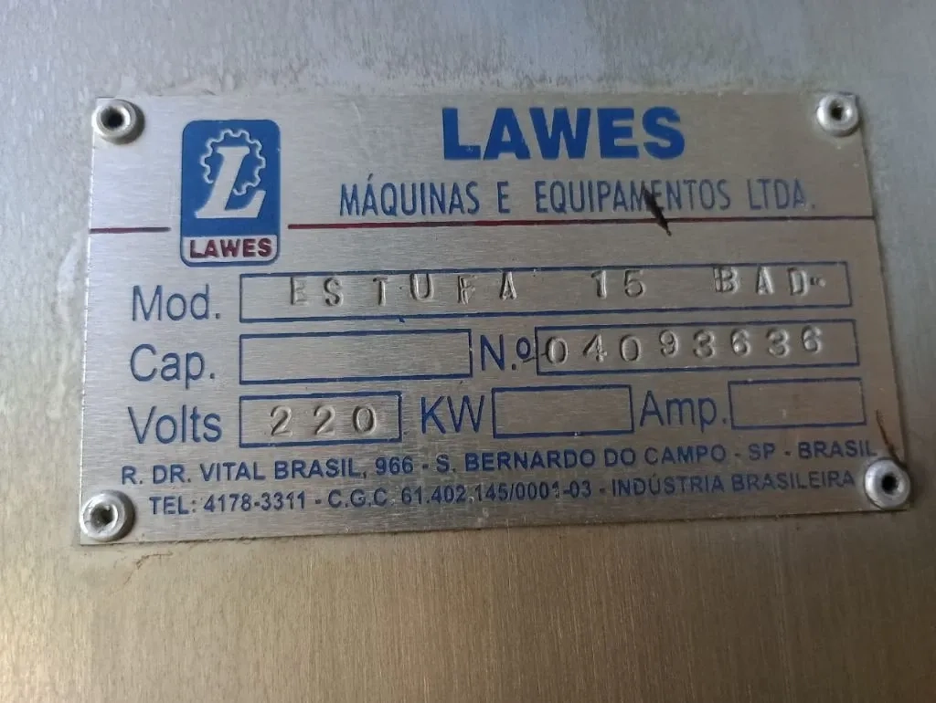 estufa-para-secagem-de-pos-e-granulados-marca-lawes