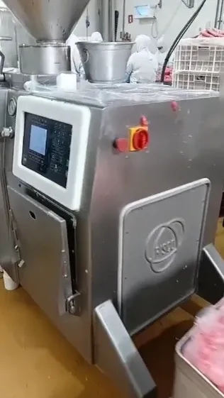 embutideira-com-retorcedor-de-linguicas-risco-rs-114
