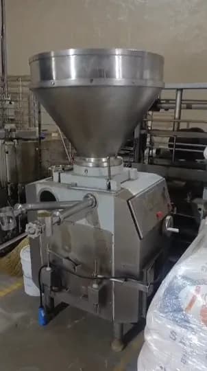 embutideira-automatica-para-producao-de-linguicas-handtmann