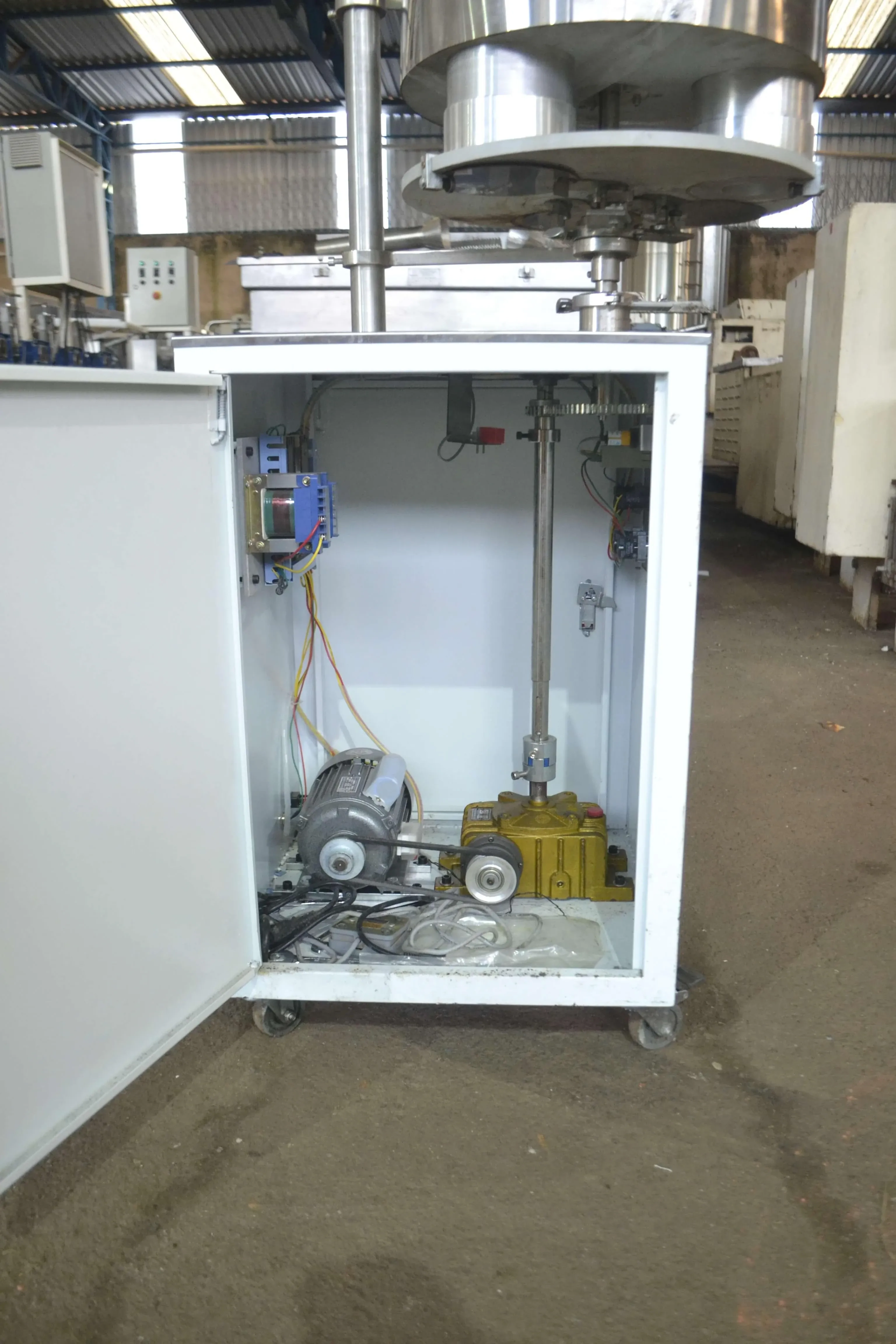 dosadora-semiautomatica-para-gaos-e-pos-25-ciclos-por-minuto-marca-cetro