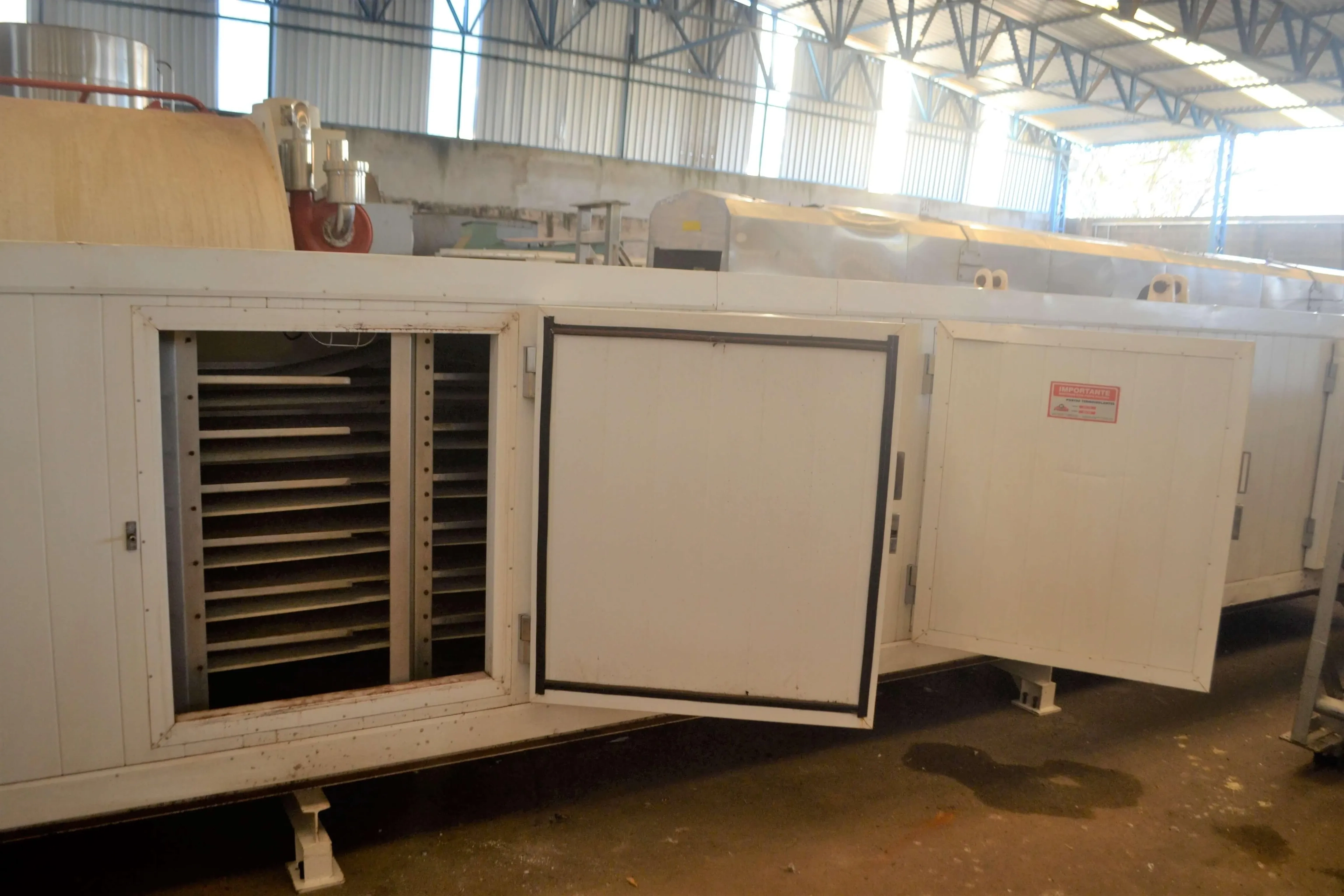 tunel-de-resfriamento-para-mastigaveis-12-cordoes-marca-remac