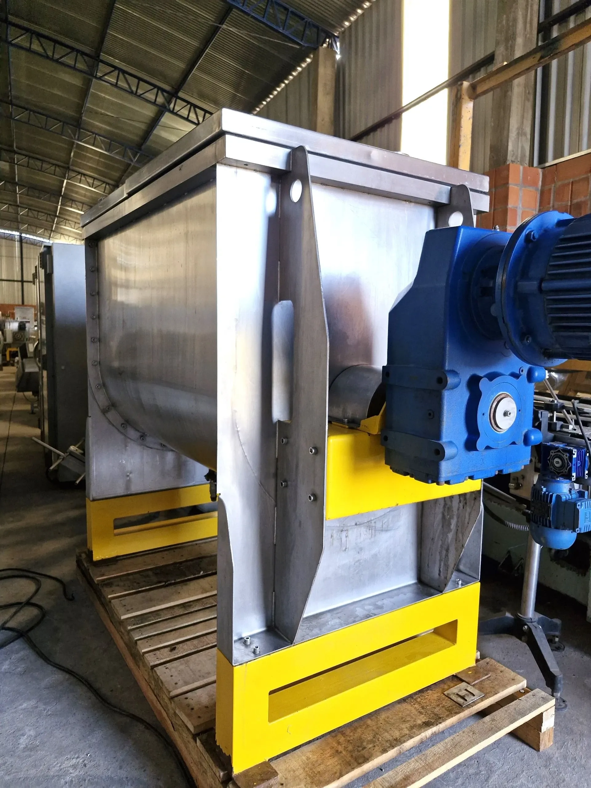 misturador-ribbon-blender-capacidade-1000-litros