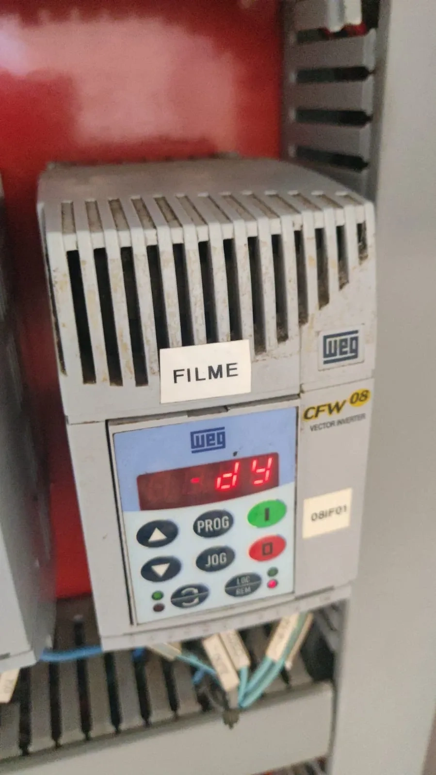 embaladora-empacotadora-volumetrica-vertical-em-aco-inox-marca-sandiacre