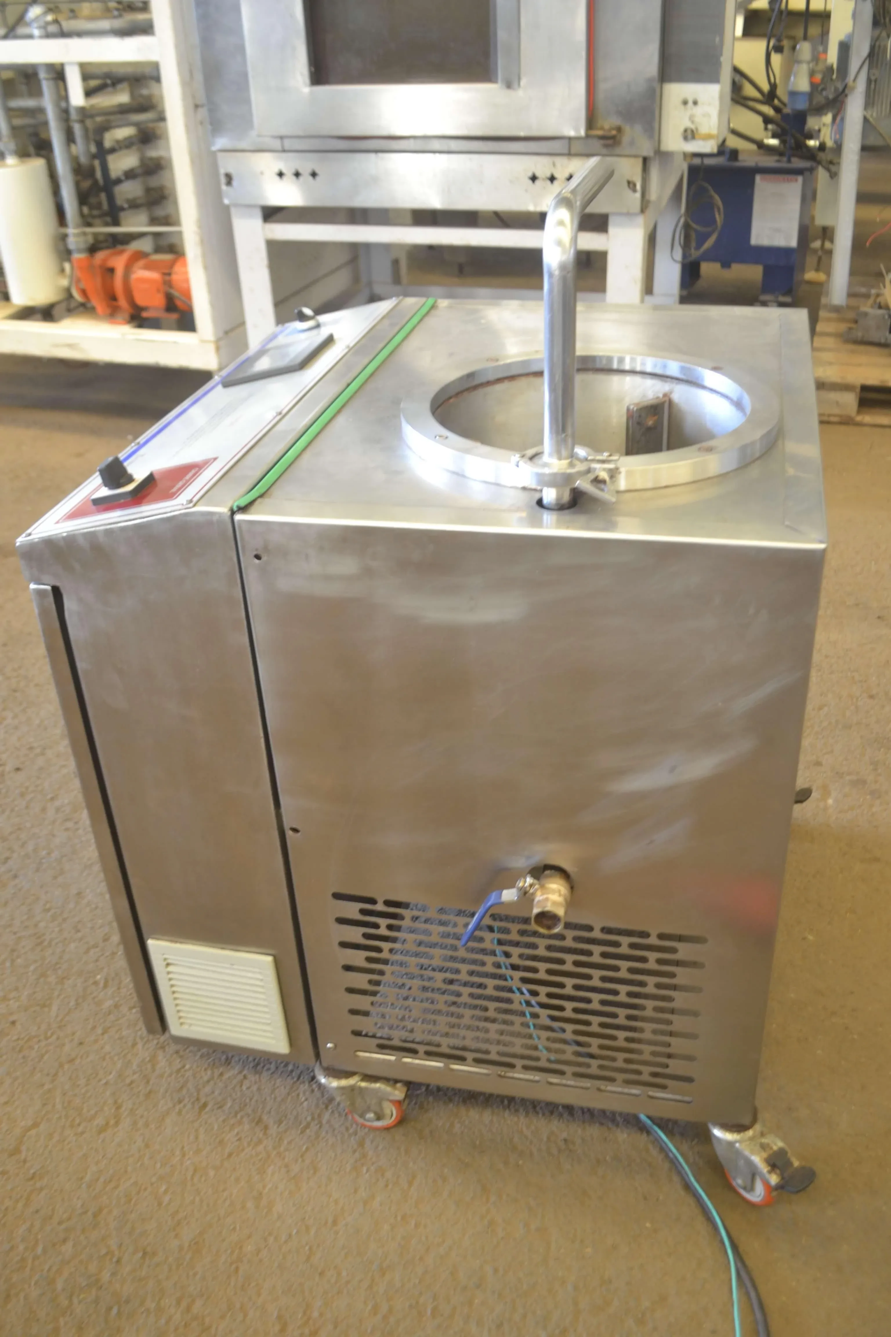 temperadeira-chocolate-capacidade-150-kg-h-marca-hebleimar