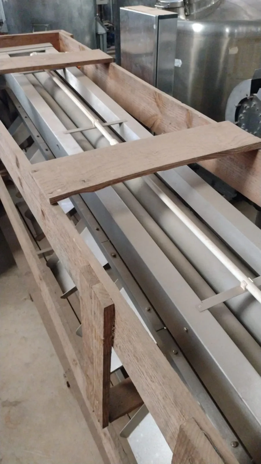 descascadora-e-classificadora-de-camarao-e-frutos-do-mar-marca-rs-maquinas-e-equipamentos-industriais-ltda