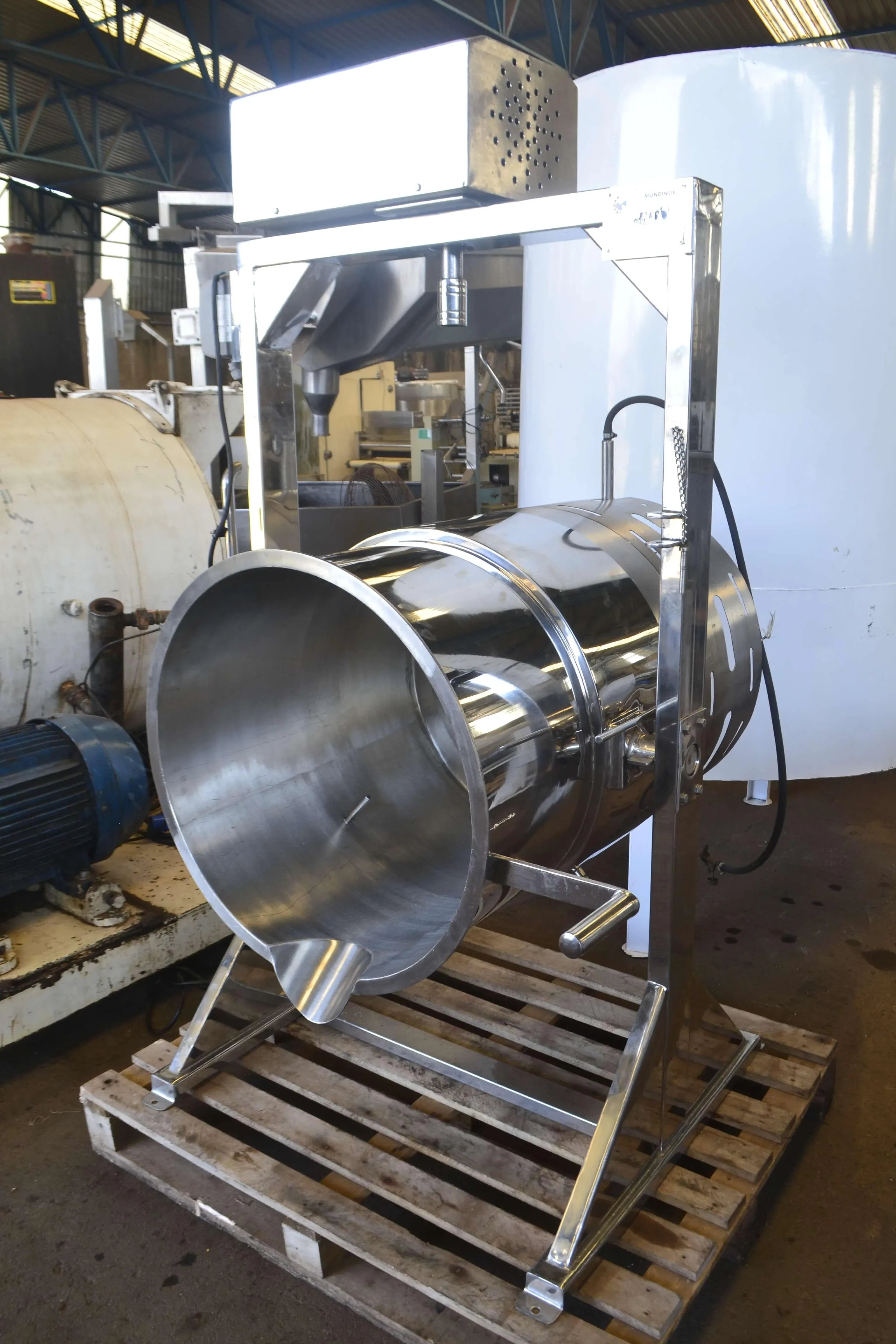 tacho-a-gas-capacidade-200-litros-marca-mundinox