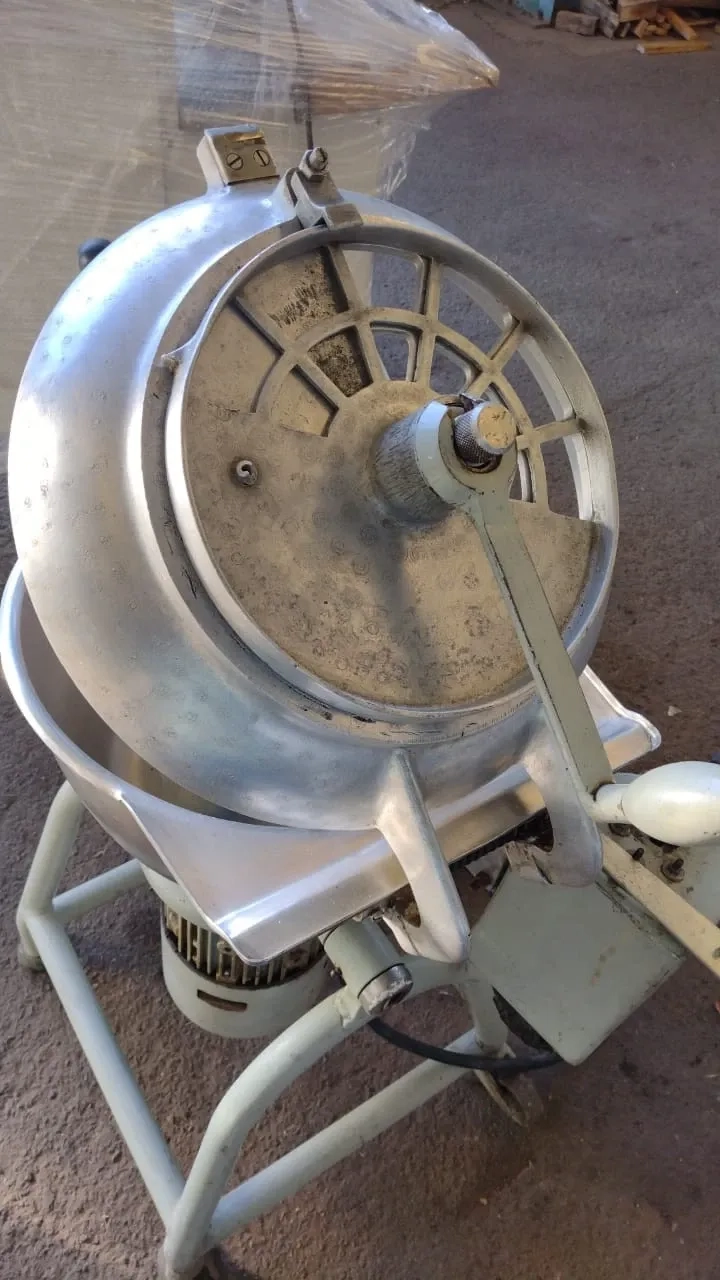 processador-de-alimentos-em-aco-inox-geiger-capacidade-40-litros