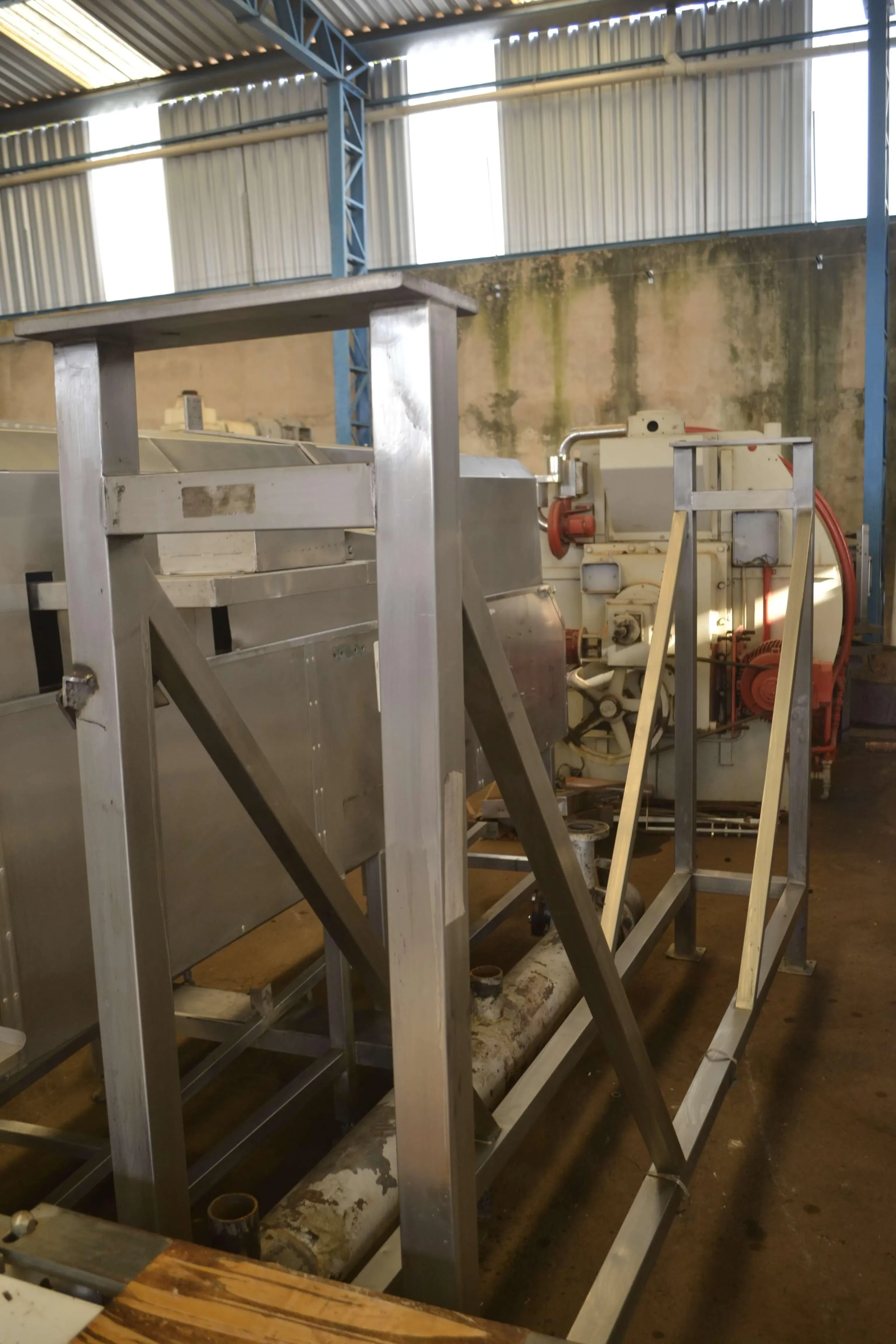 fritador-continuo-para-produtos-de-trigo-350-kg-h-marca-mci