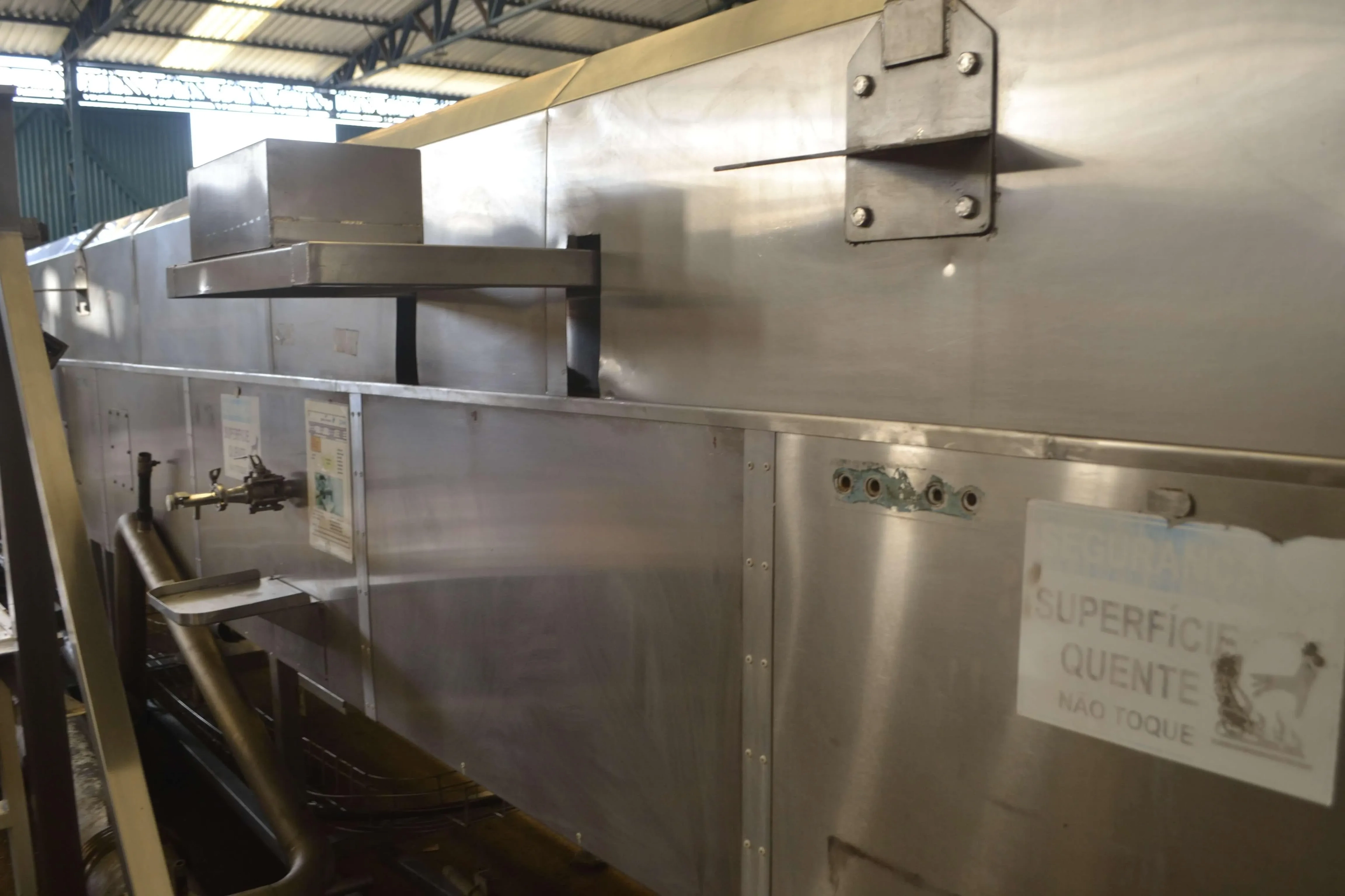 fritador-continuo-para-produtos-de-trigo-350-kg-h-marca-mci