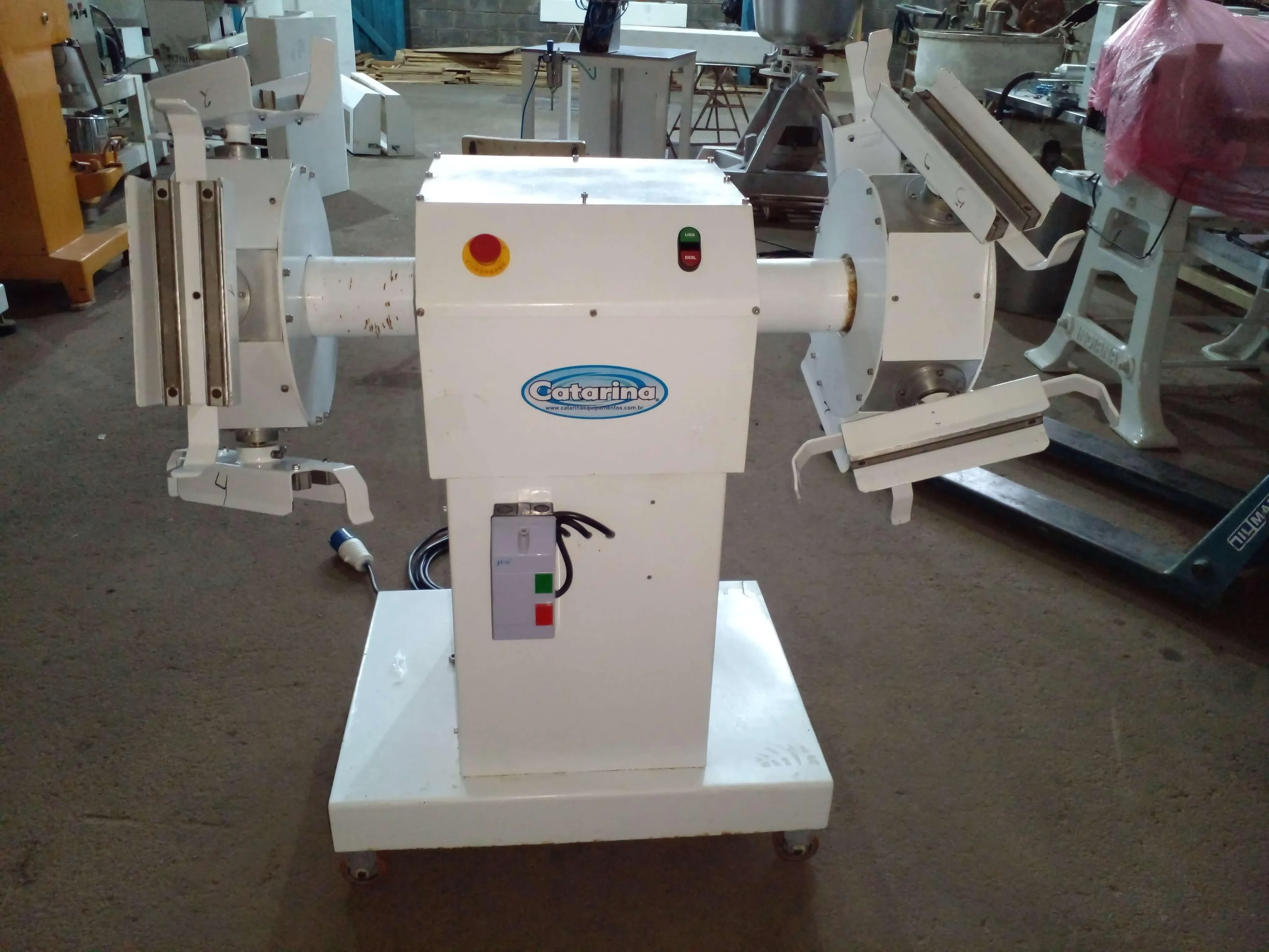 centrifuga-para-ovos-de-chocolate-8-livros