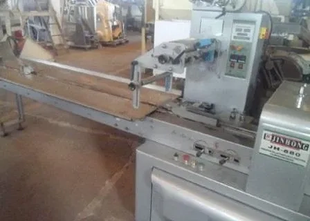 embaladora-flowpack-jinhong-modelo-jh-880