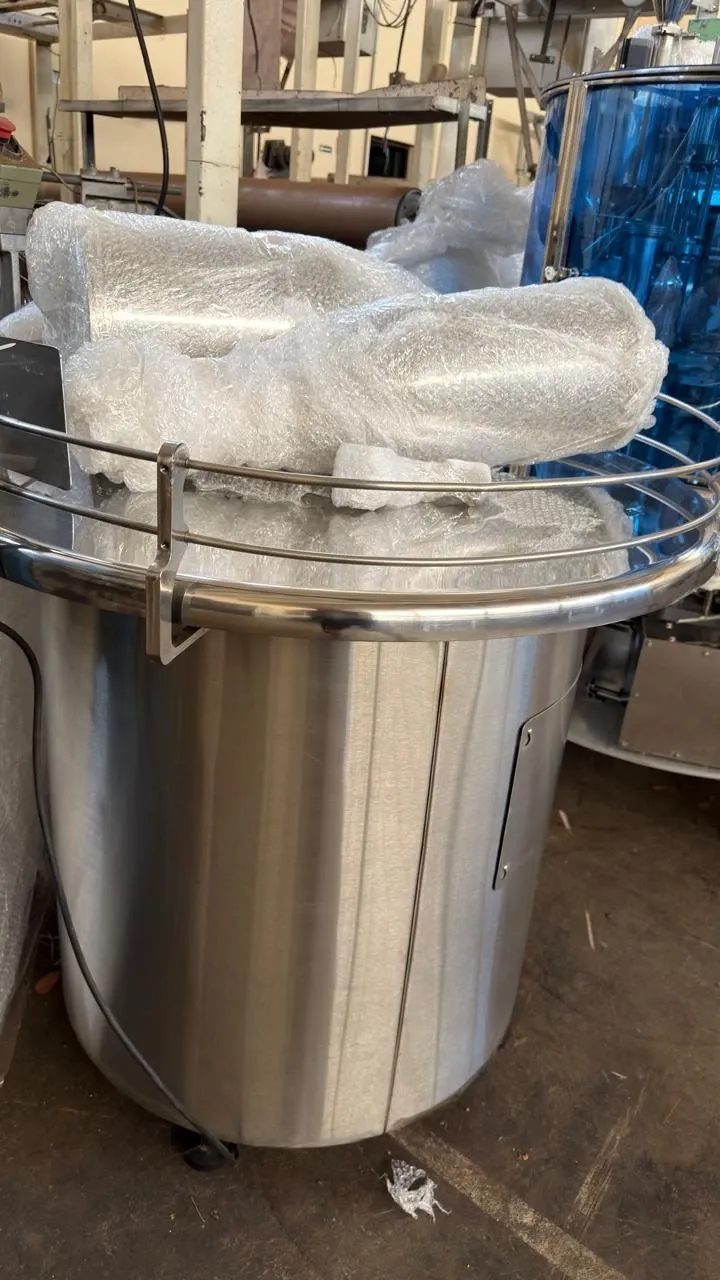 envasadora-dosadora-rotativa-seladora-atuomatica-para-copos-potes-frascos-milainox-mb-1