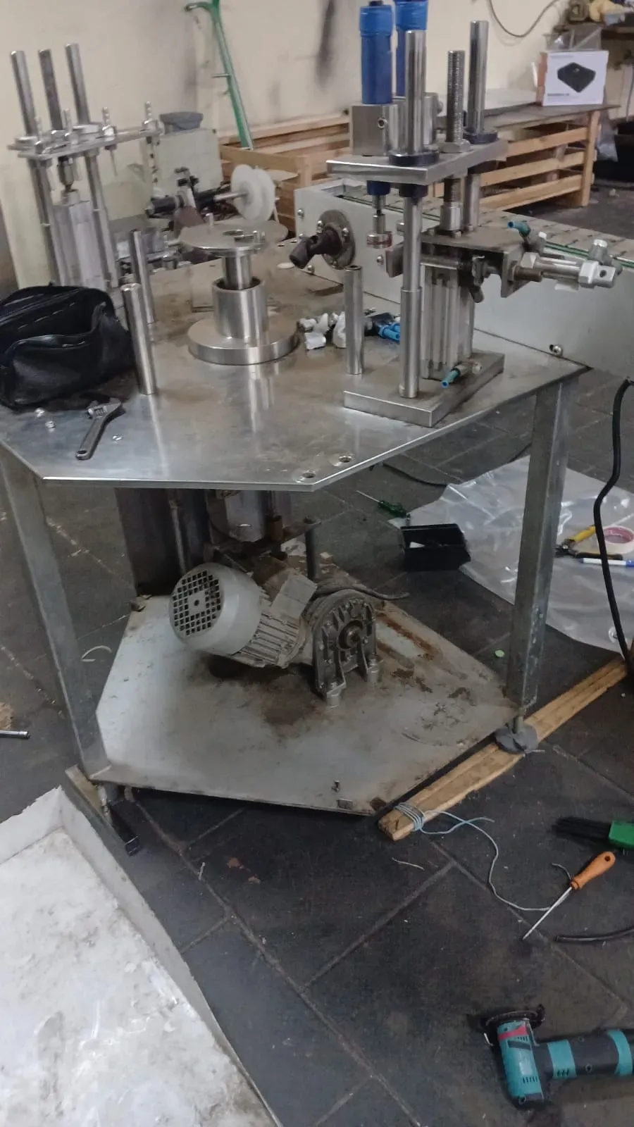 envasadora-rotativa-para-frascos-marca-nelpas