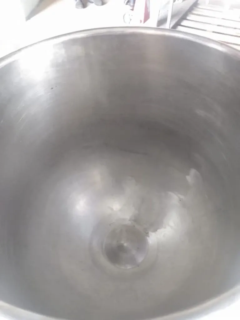 batedeira-planetaria-marca-amadio-modelo-130